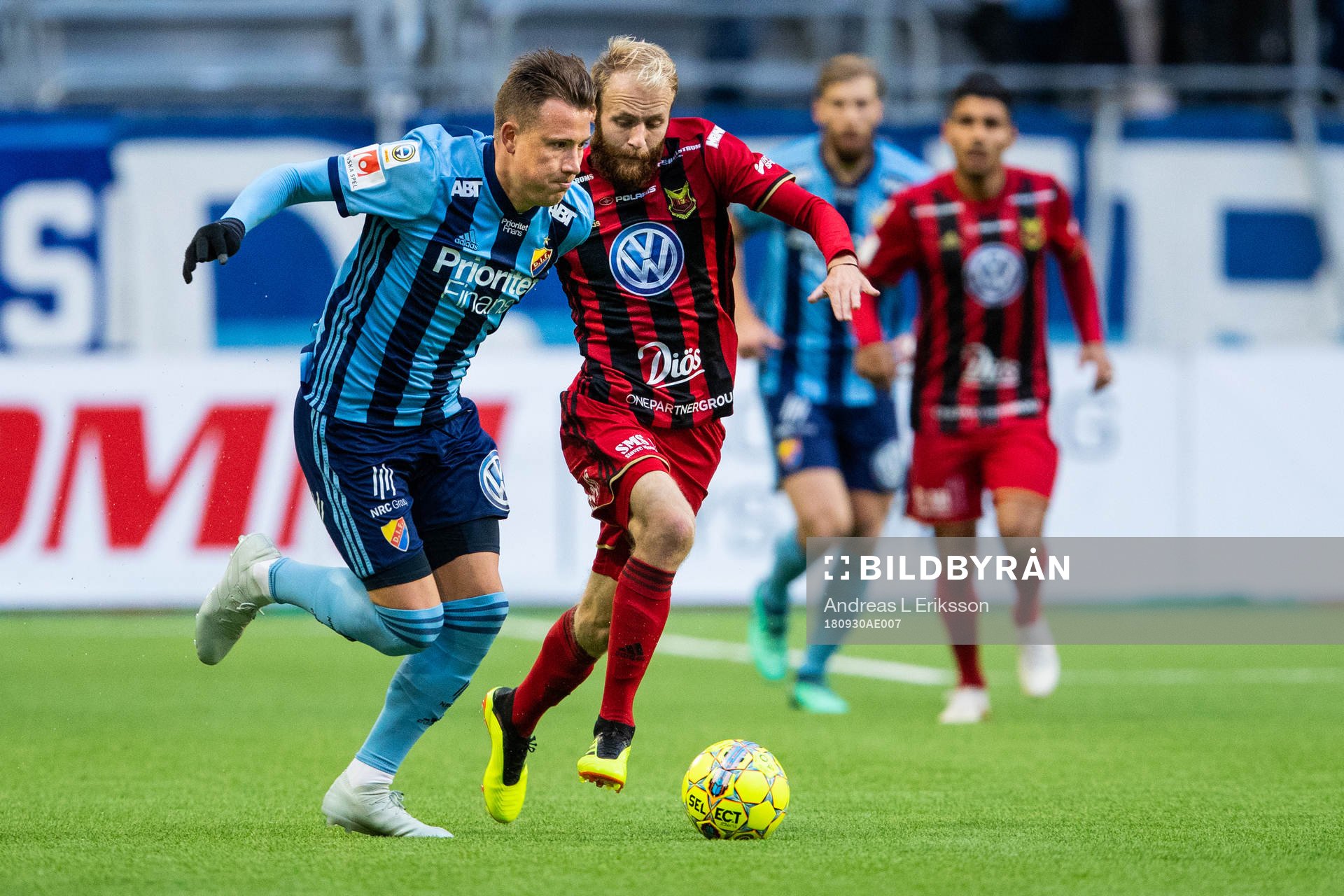 Djurgårdens Fredrik Ulvestad och Östersunds Curtis Edwards