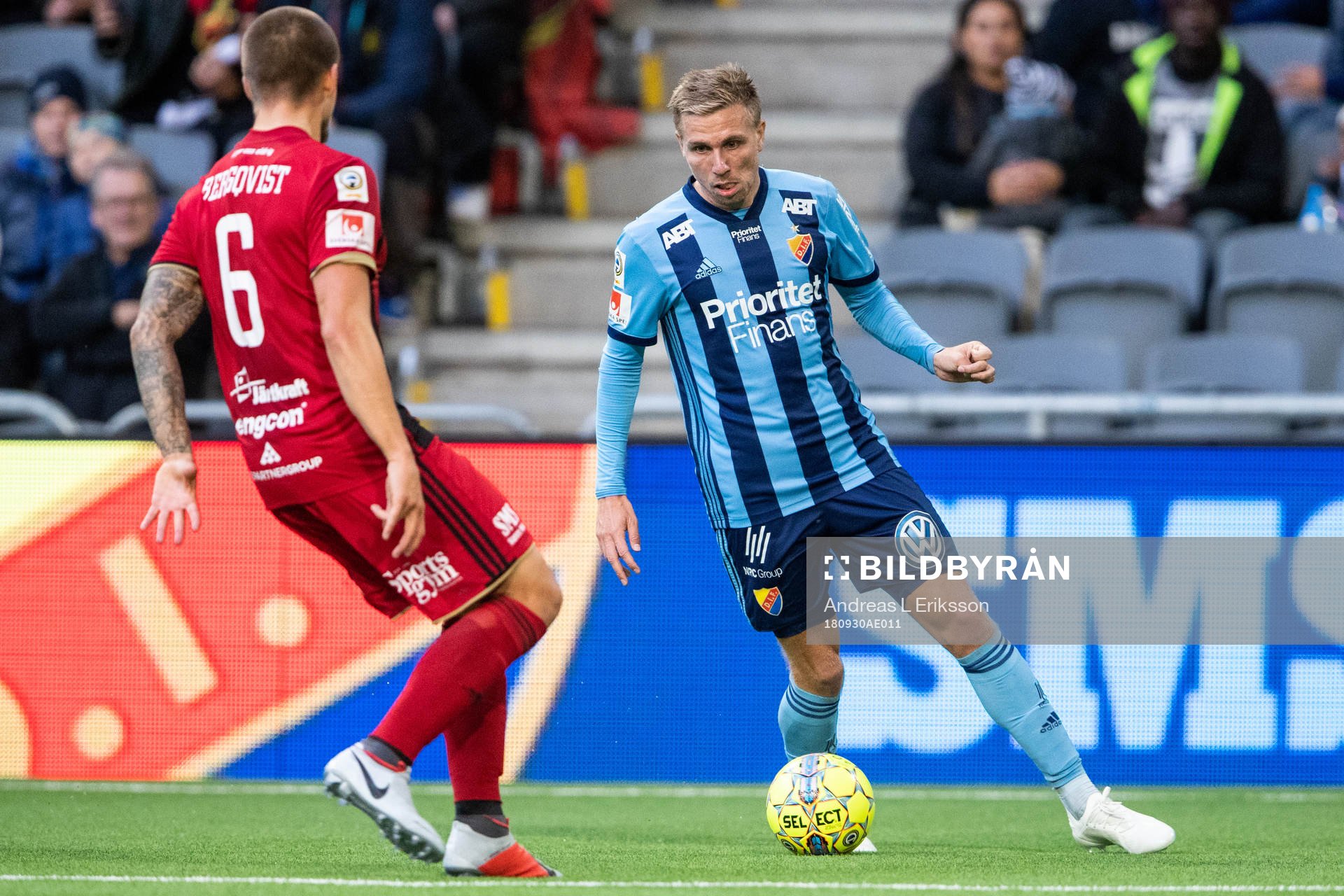 Östersunds Douglas Bergqvist och Djurgårdens Jonathan Ring
