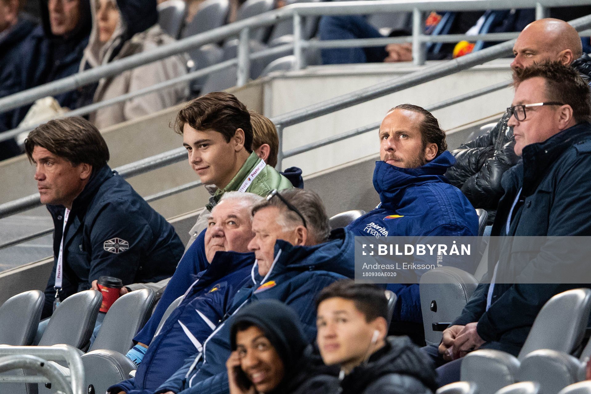 Djurgårdens Jonas Olsson på läktaren