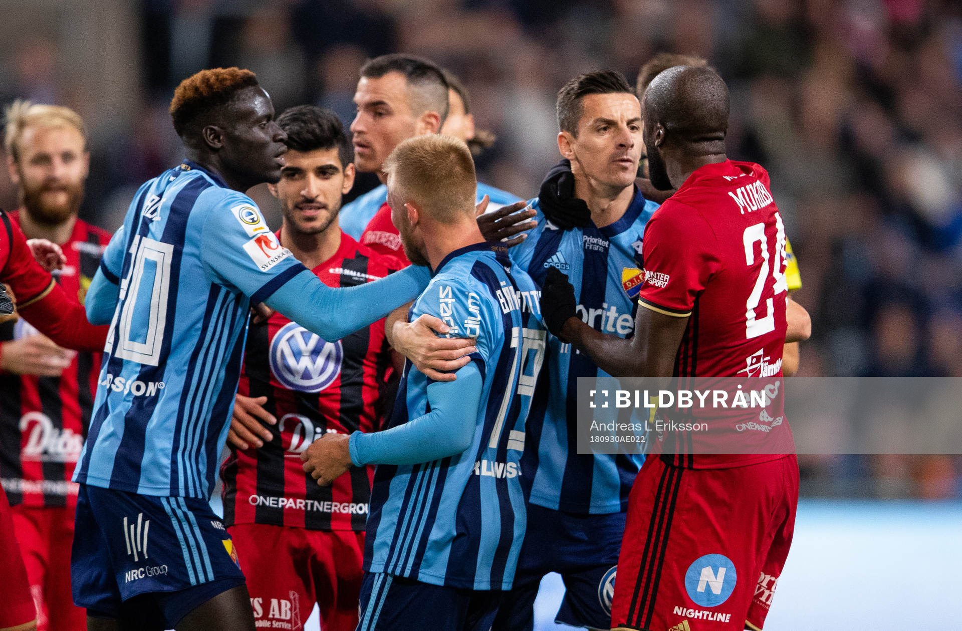 Bråk mellan Djurgårdens Haris Radetinac och Östersunds