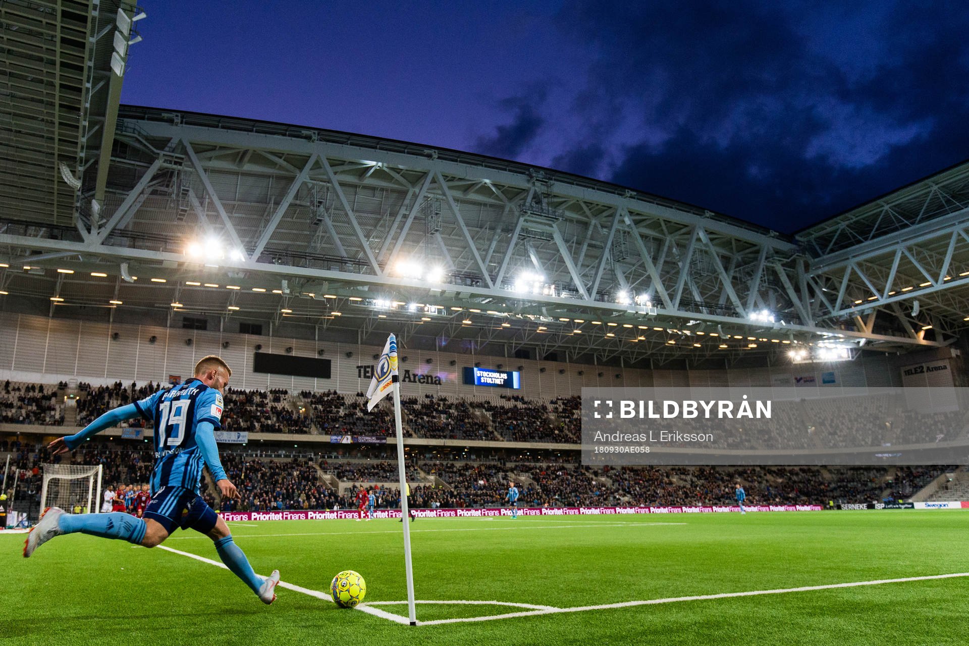 Djurgårdens Nicklas Bärkroth med en hörna