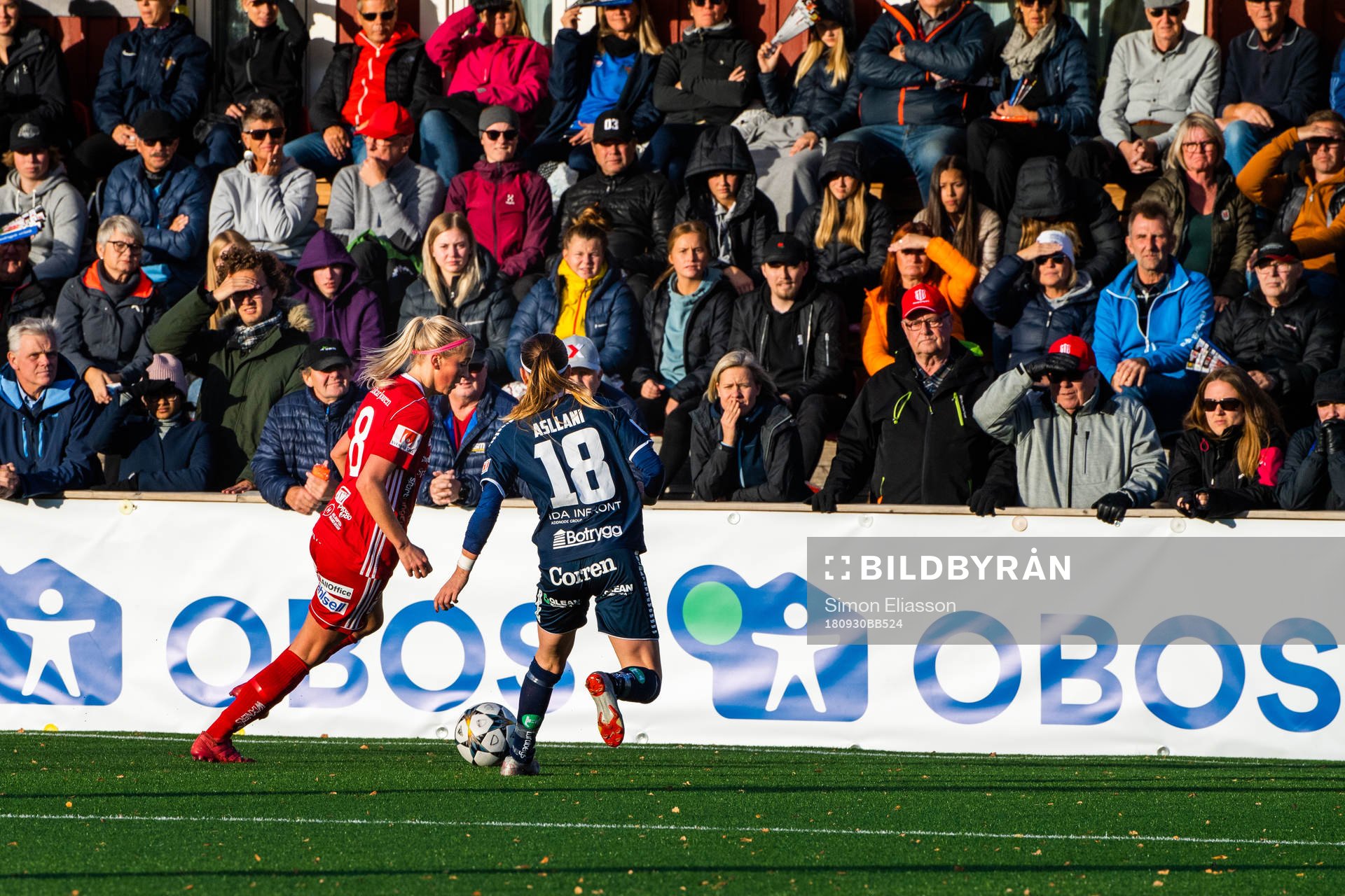 Piteås Julia Karlenäs och Linköpings Kosovare Asllani