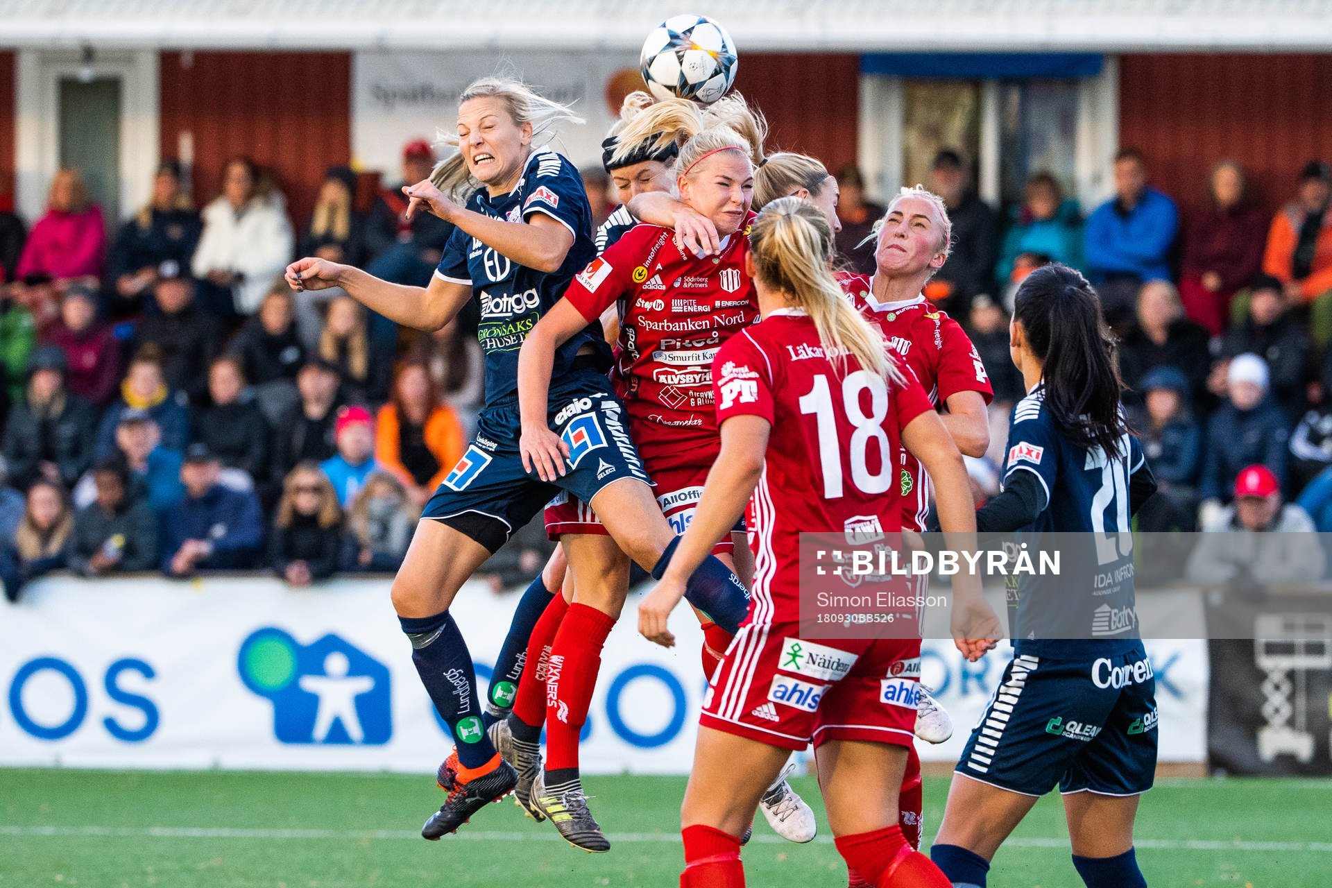 Piteås Ellen Löfqvist under fotbollsmatchen i Damallsvenskan mellan Piteå och Linköping den 30 september 2018 i Piteå.