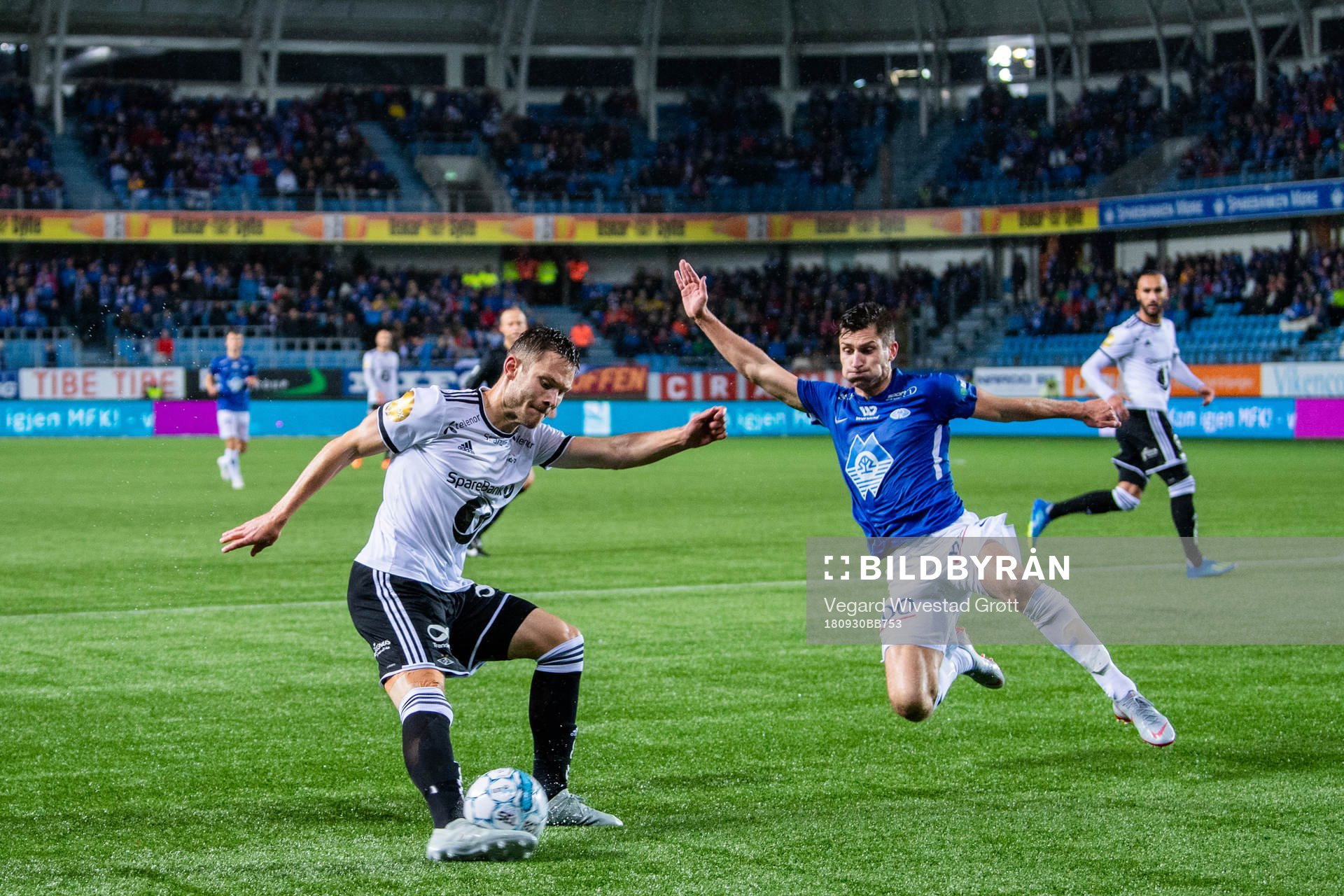 Matthías Vilhjálmsson of Rosenborg and Kristoffer Haugen