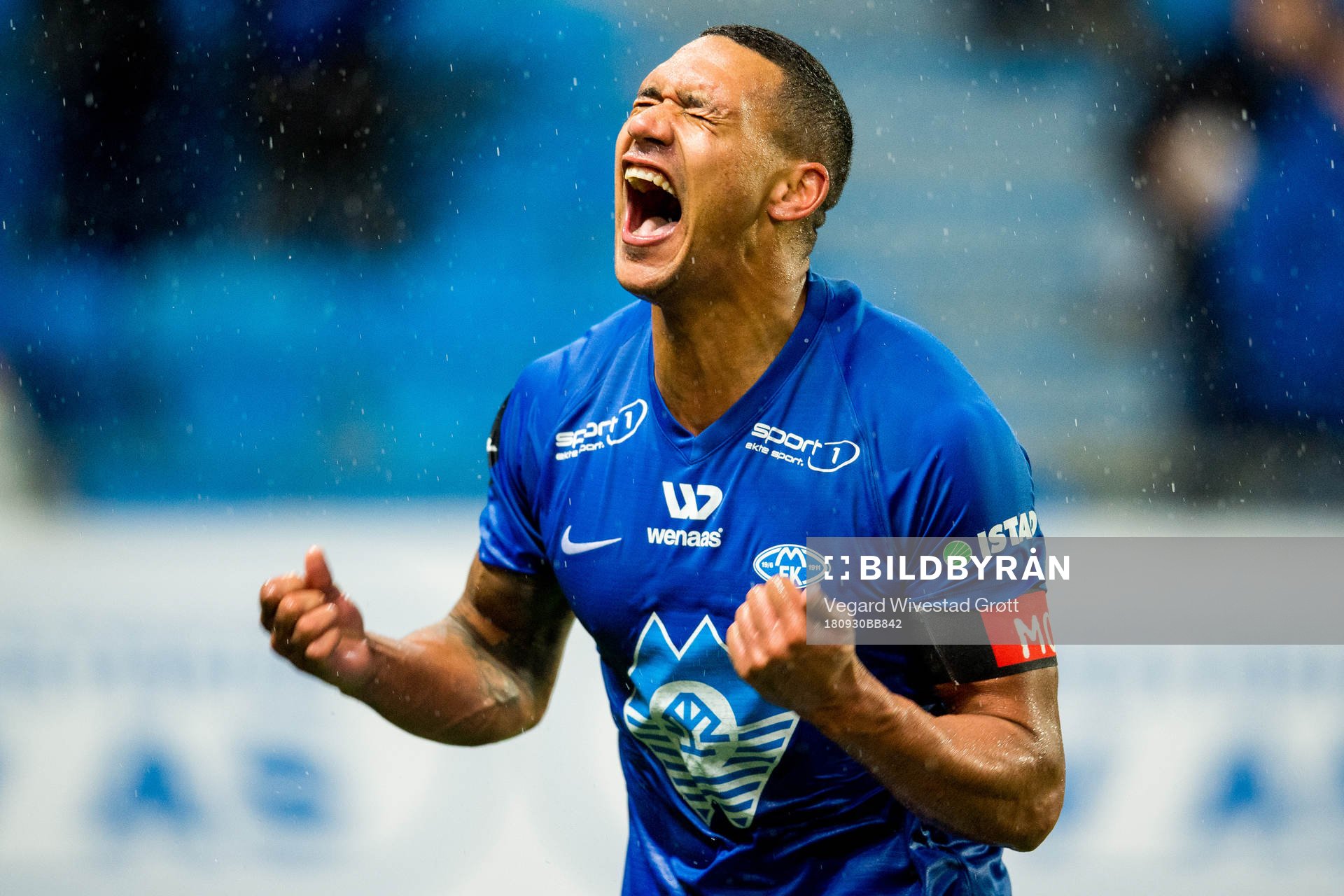 Ruben Gabrielsen of Molde celebrates after the Eliteserien match between Molde and Rosenborg on September 30, 2018 in Molde.
