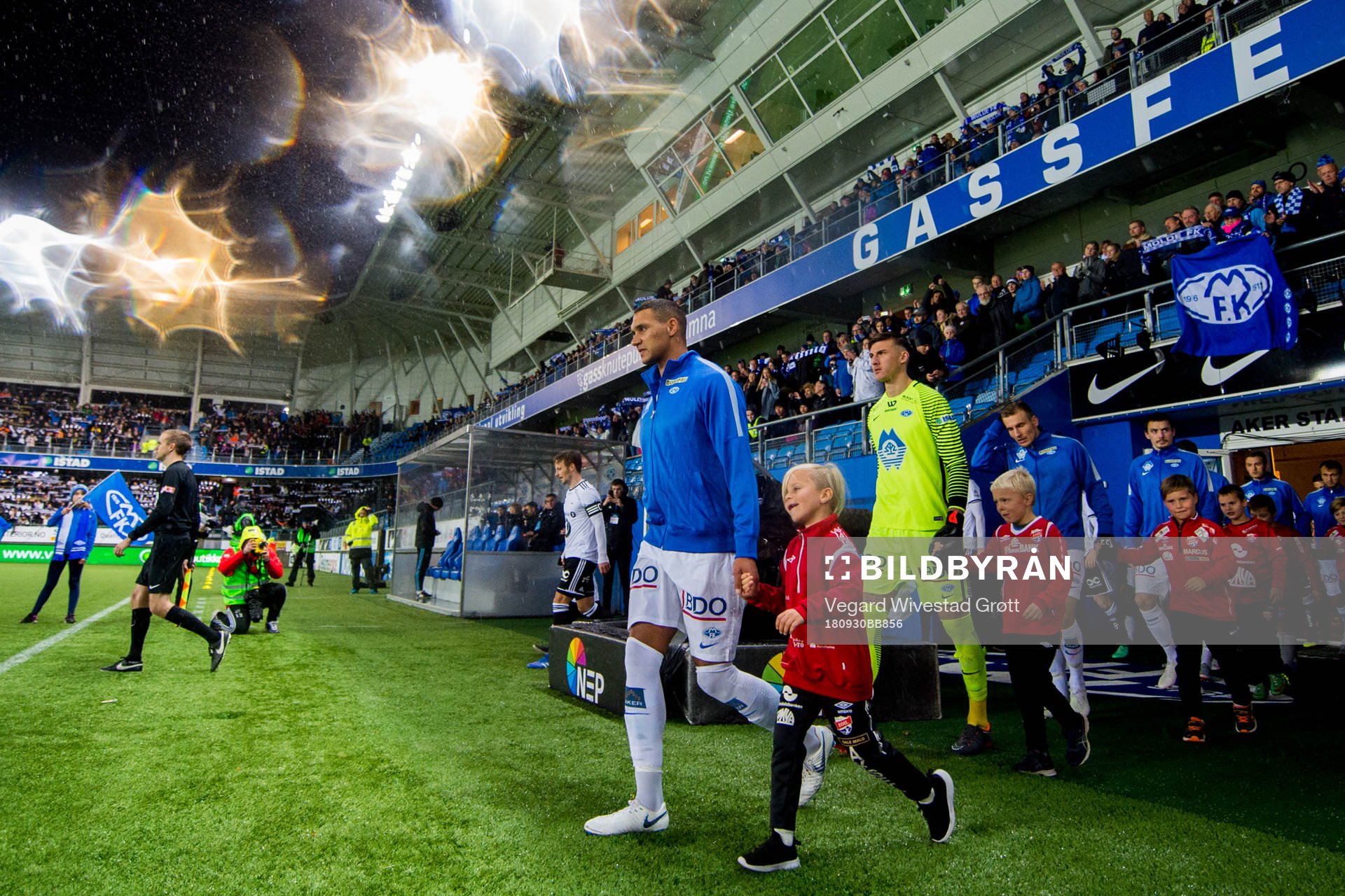 Ruben Gabrielsen and goalkeeper Andreas Linde of Molde