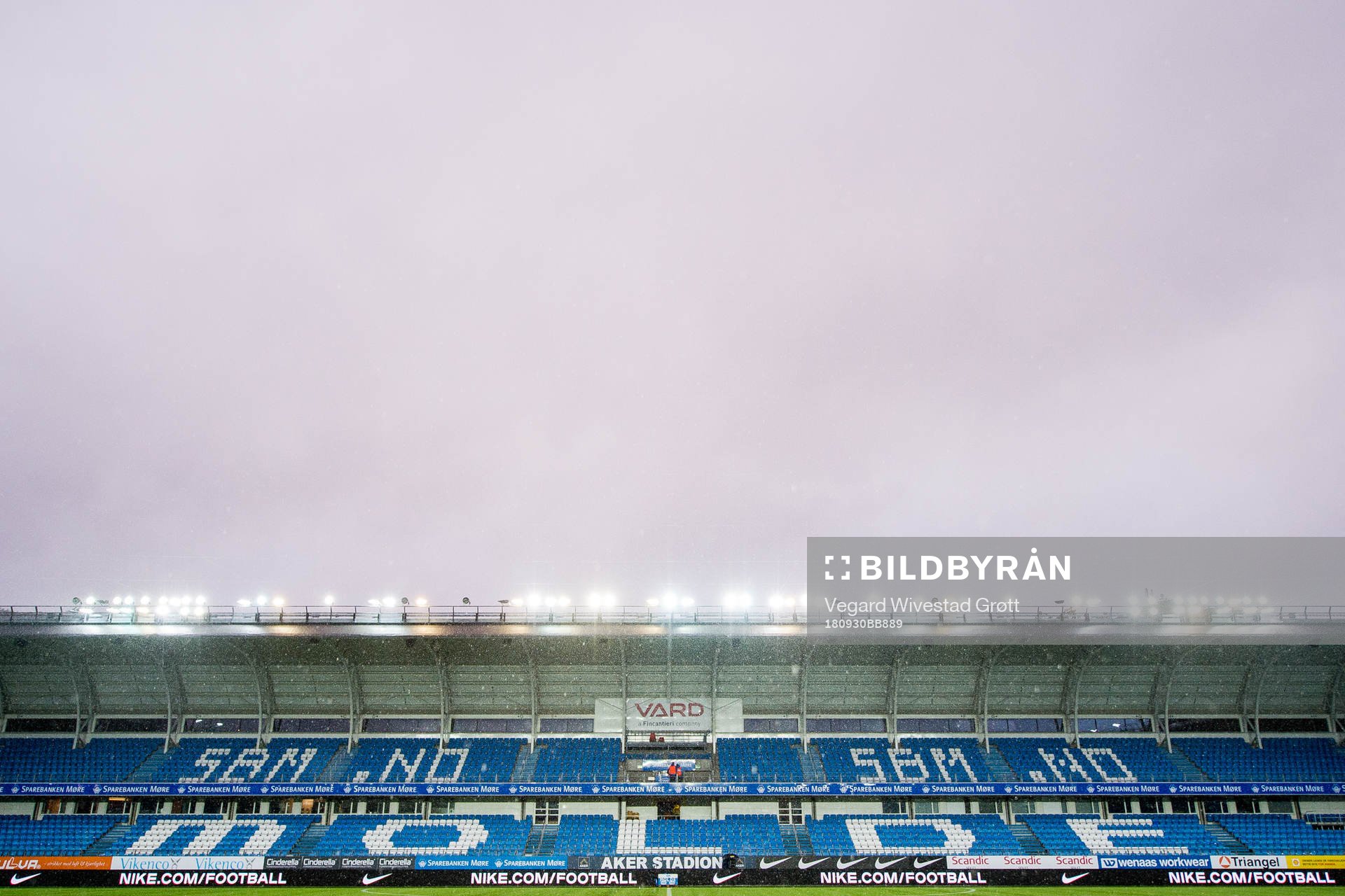 Aker stadion