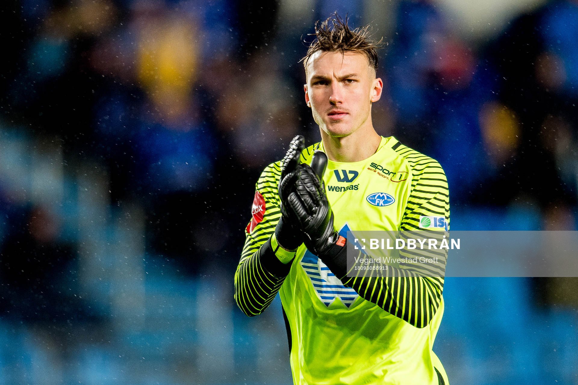 Goalkeeper Andreas Linde of Molde