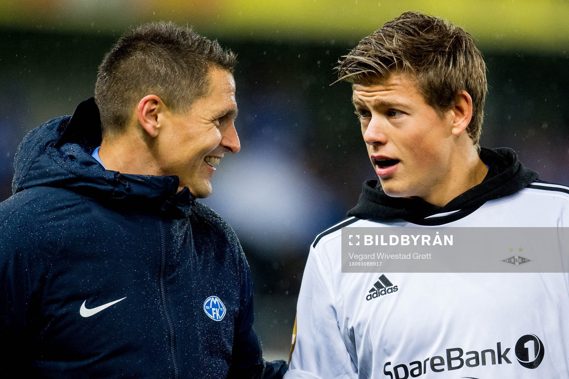Johannes Høsflot Klæbo at half time