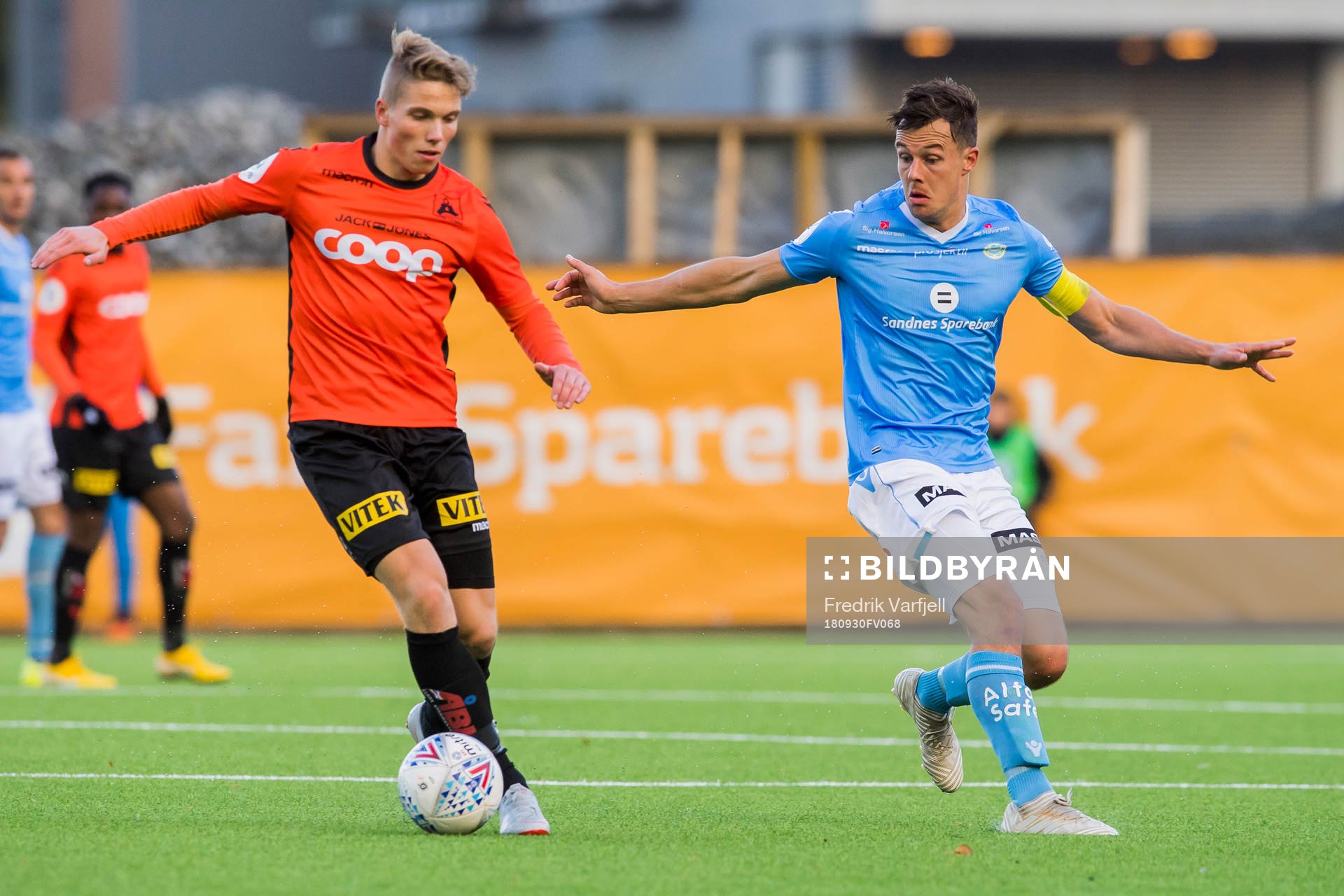 Andreas Fantoft of Åsane and Niels Vorthoren of Sandnes Ulf