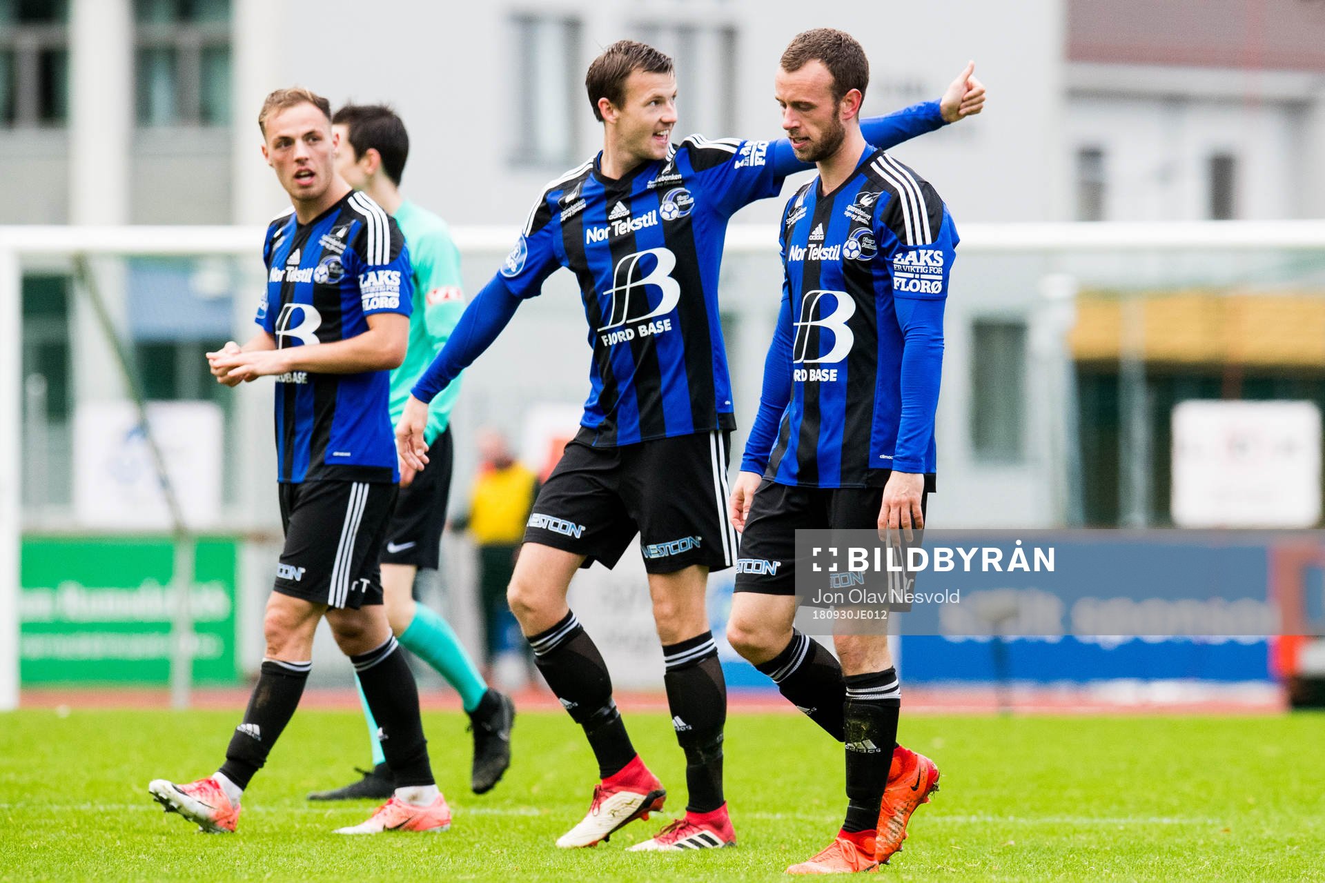 Players of Florø celebrate the 1-0 goal