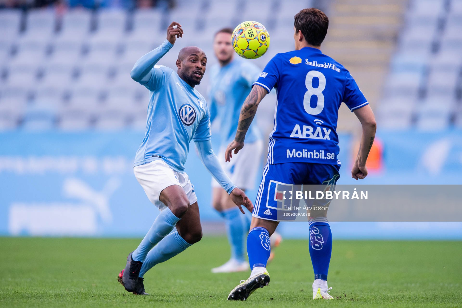 Malmö FFs Fouad Bachirou och Sundsvalls David Batanero