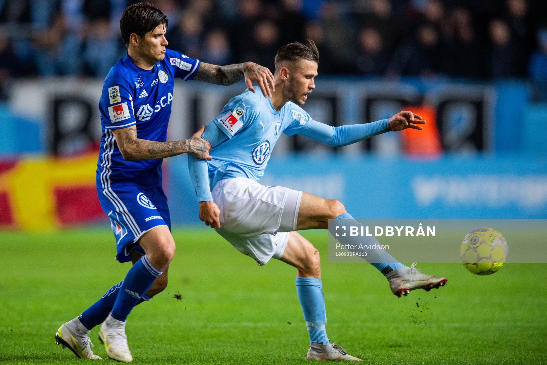 Malmö FFs Arnór Ingvi Traustason och Sundsvalls David