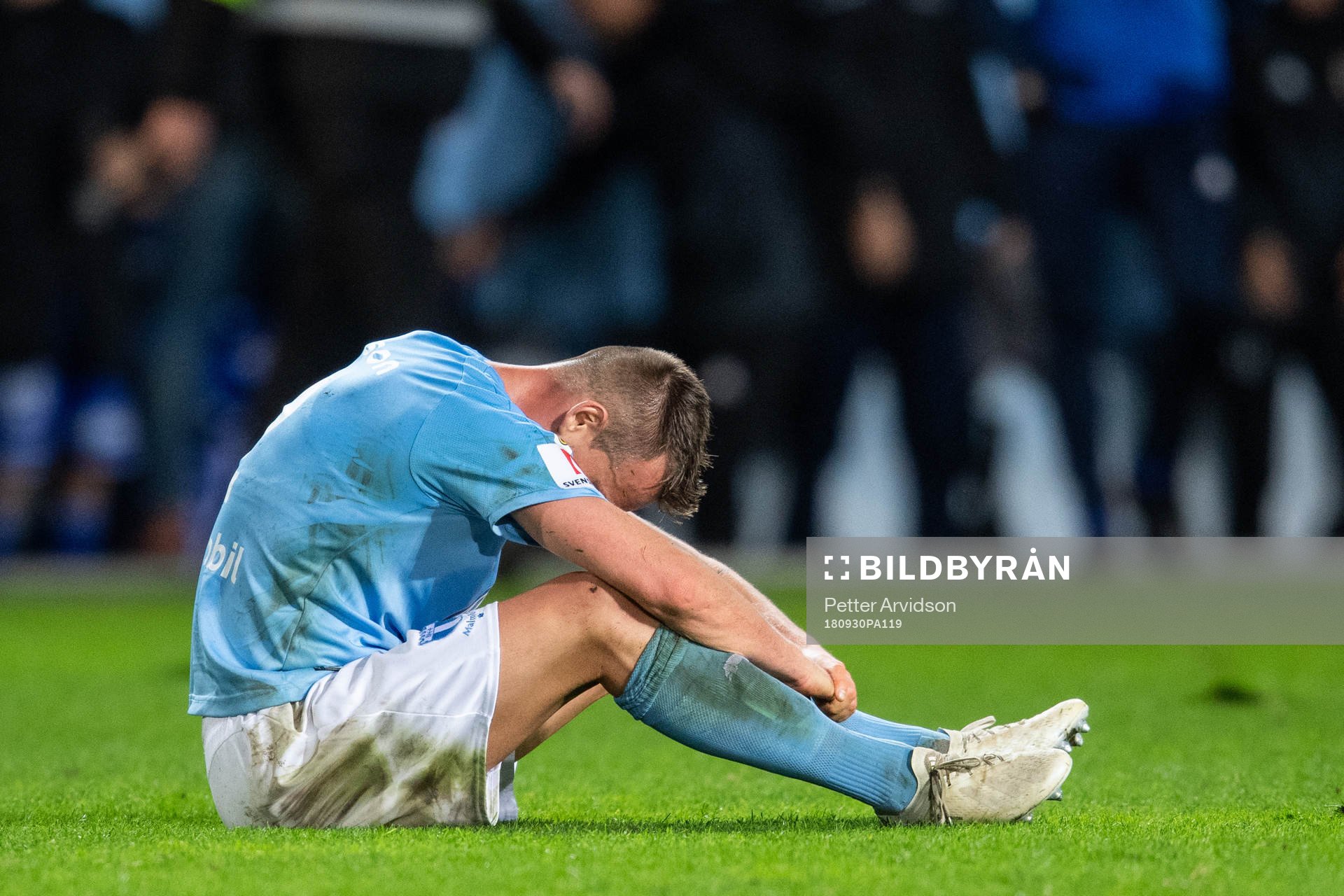 Malmö FFs Eric Larsson deppar