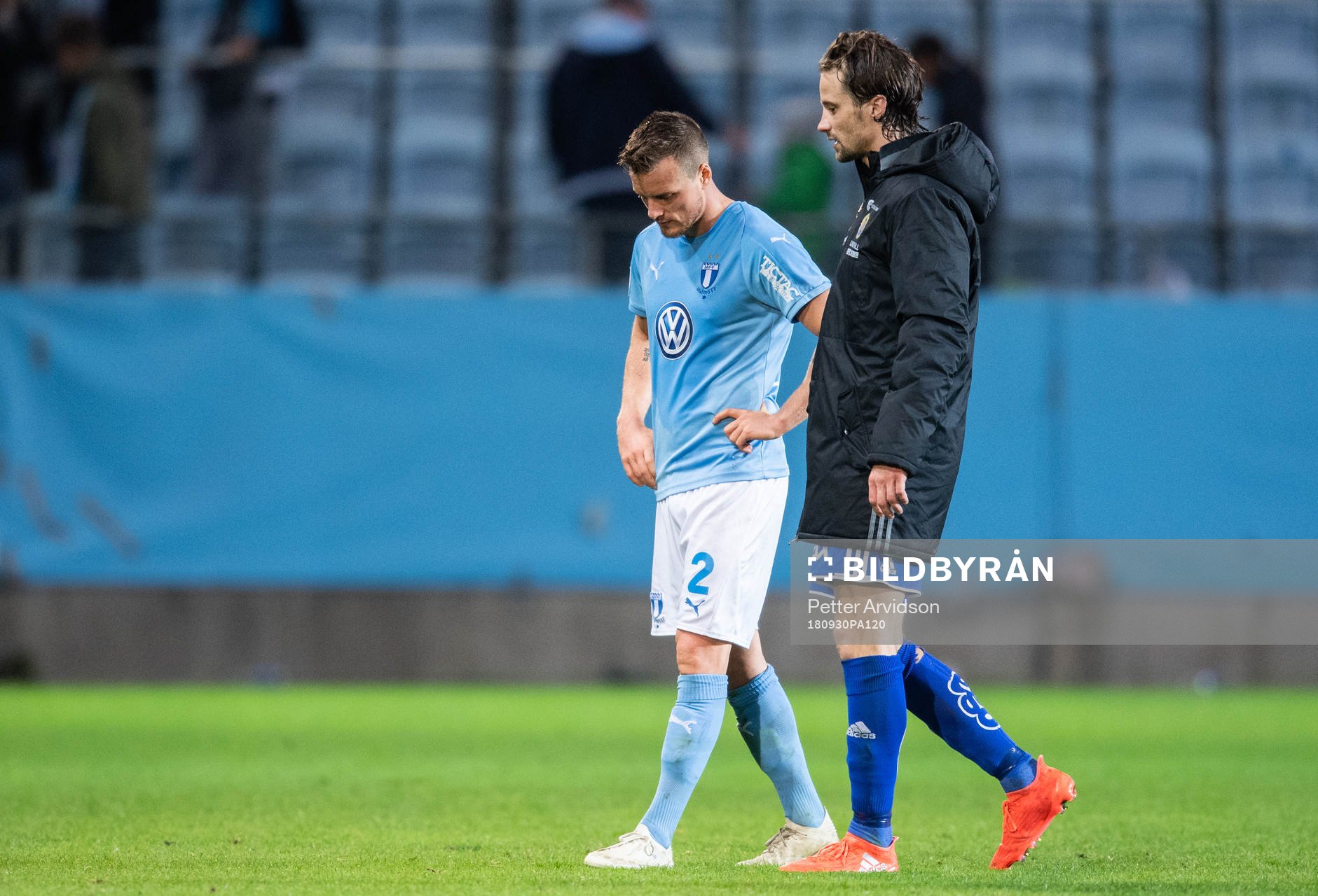 Malmö FFs Eric Larsson och Sundsvalls Linus Hallenius