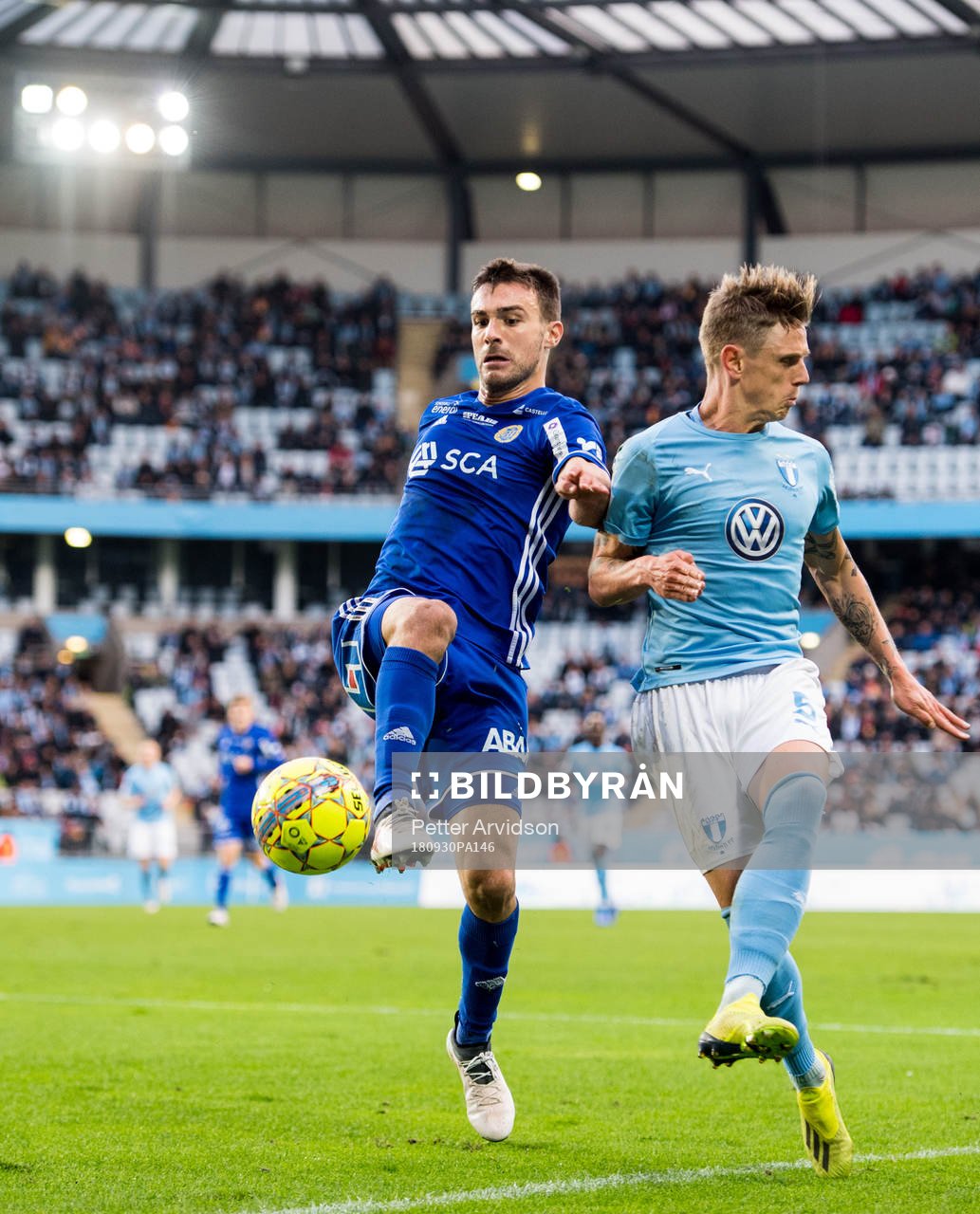 Sundsvalls Carlos Gracia och Malmö FFs Sören Rieks