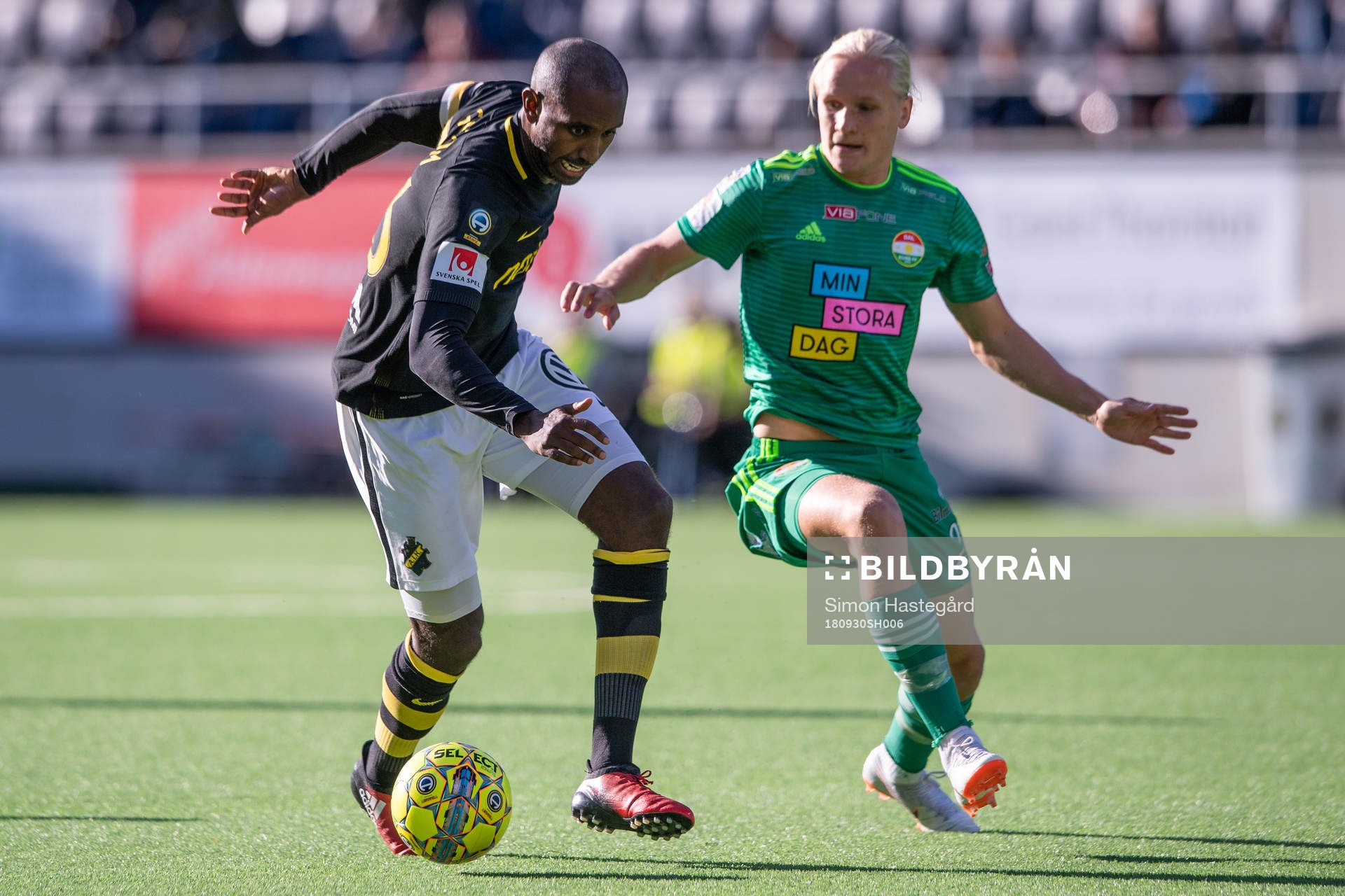 s Henok Goitom och Dalkurds Henrik Löfkvist