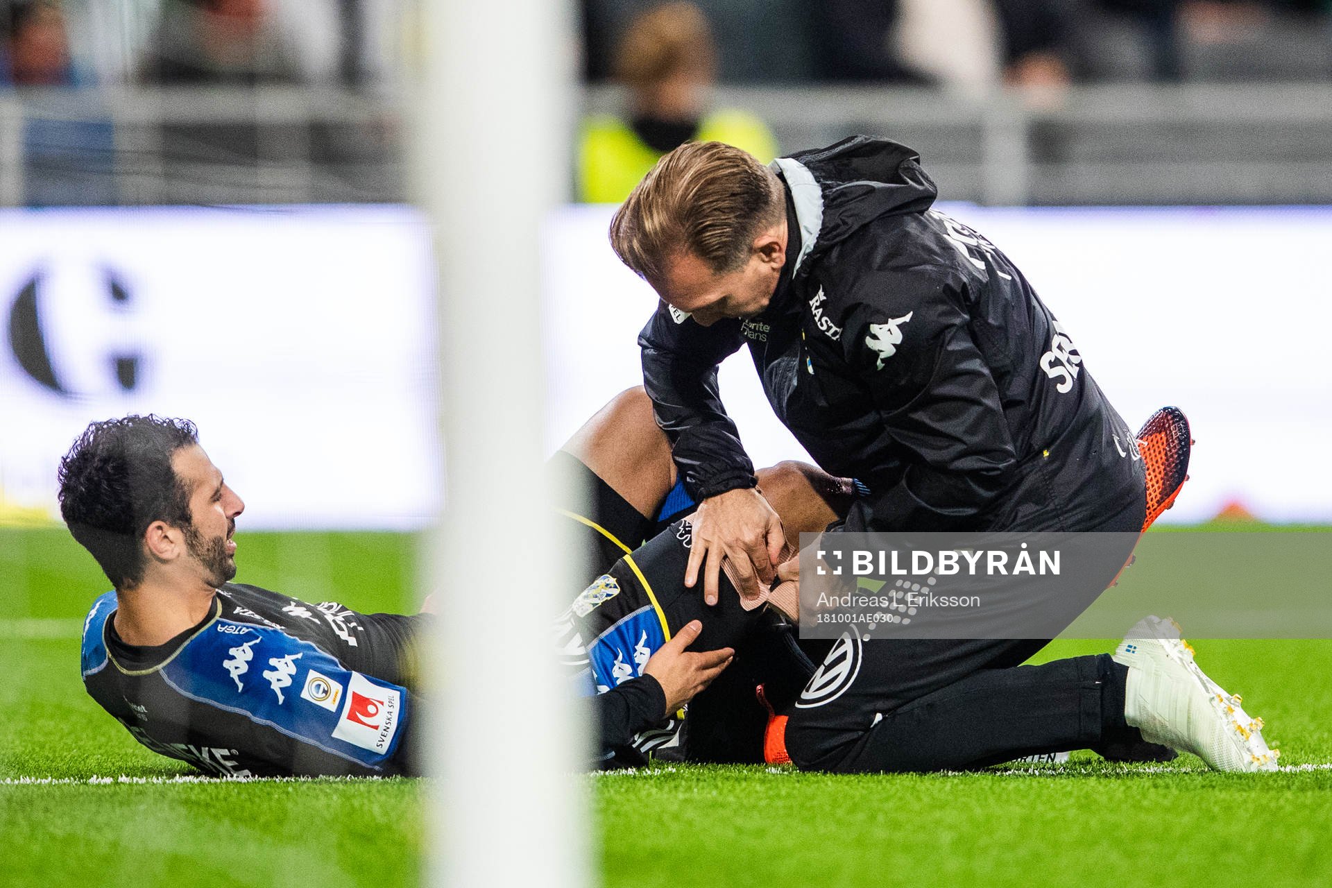 IFK Göteborgs André Calisir får hjälp