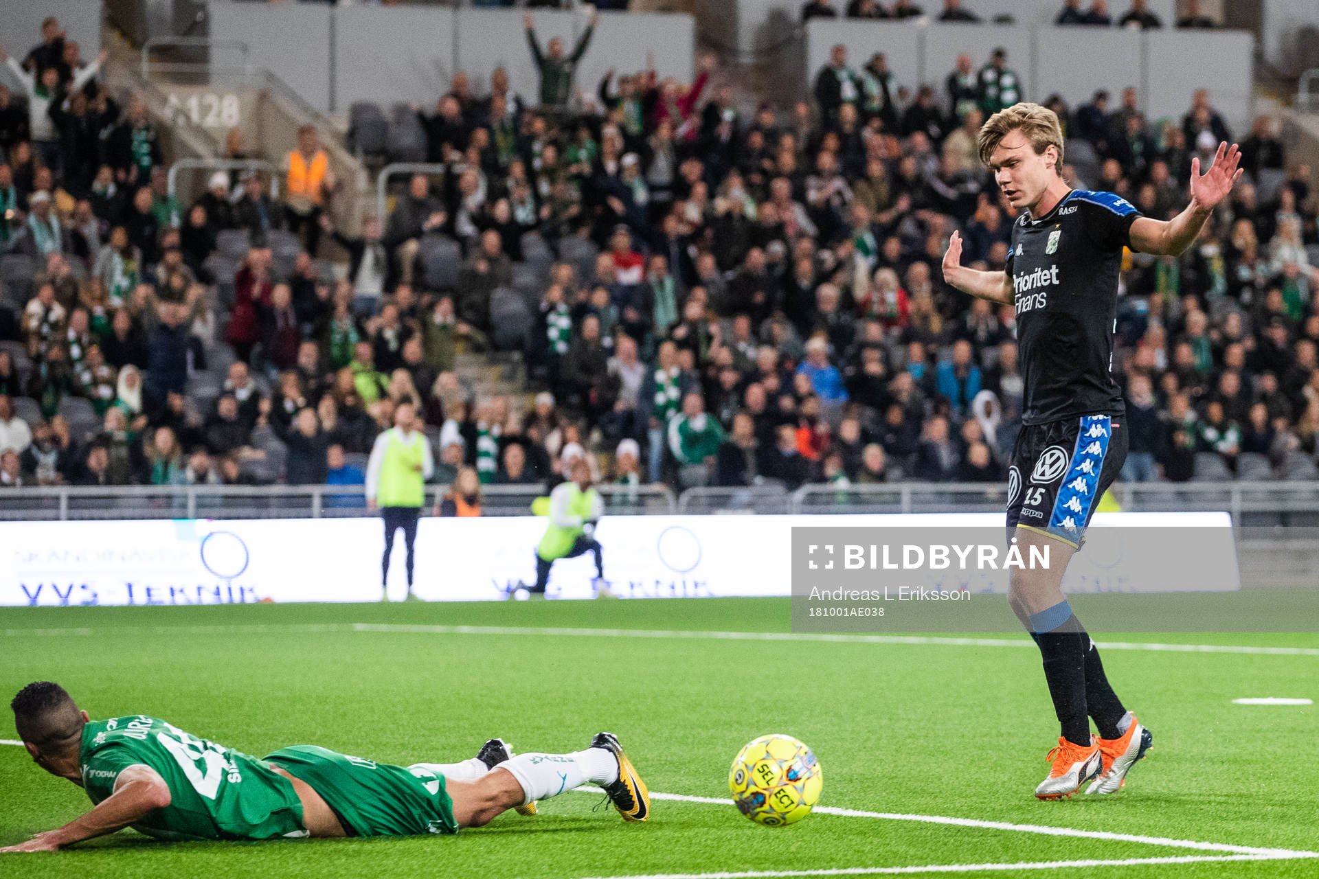 IFK Göteborgs Marcus Degerlund orsakar straff