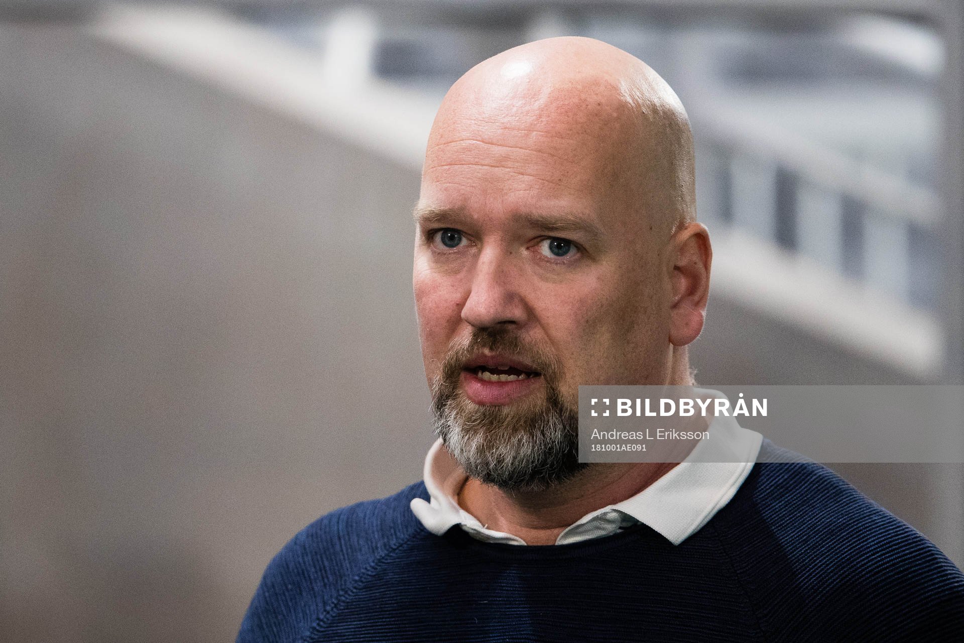 Hammarbys vd Henrik Kindlund innan fotbollsmatchen i