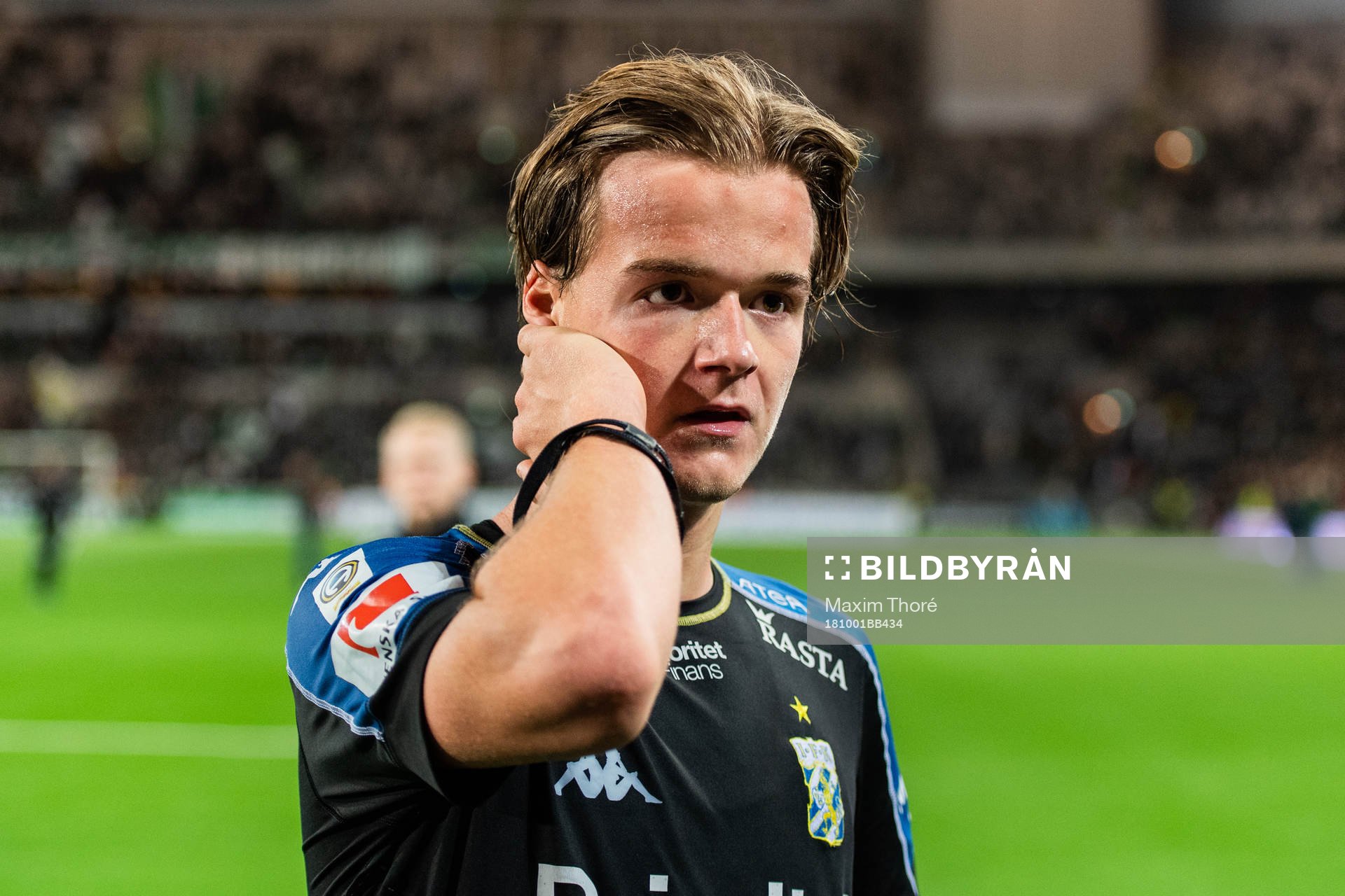 IFK Göteborgs August Erlingmark deppar
