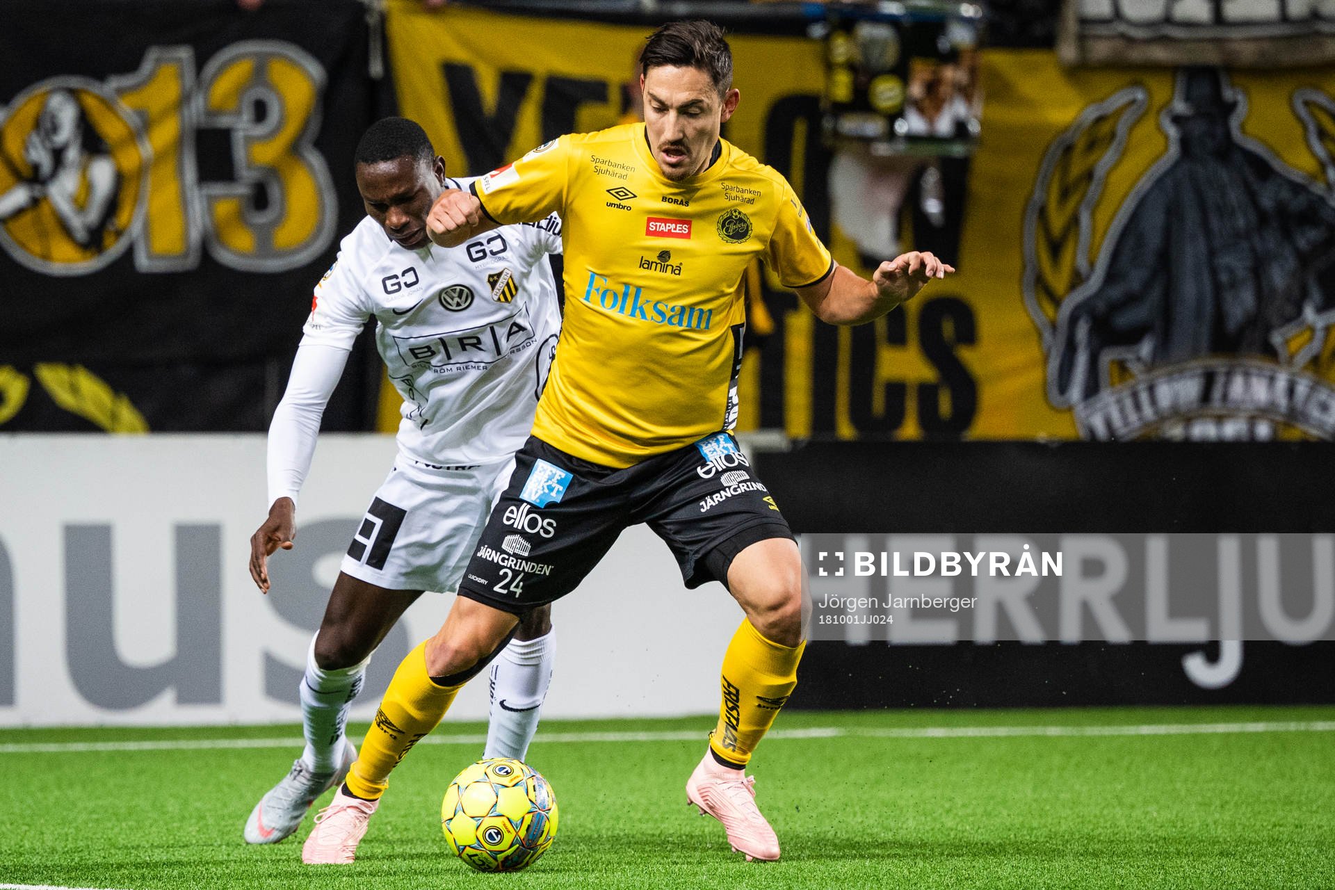 Elfsborgs Stefan Ishizaki och Häckens Elohor Ekpolo