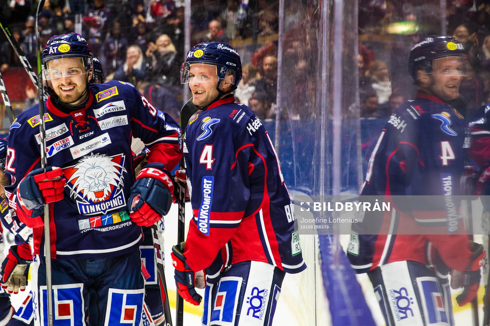 Linköpings Lukas Bengtsson och Chad Billins jublar