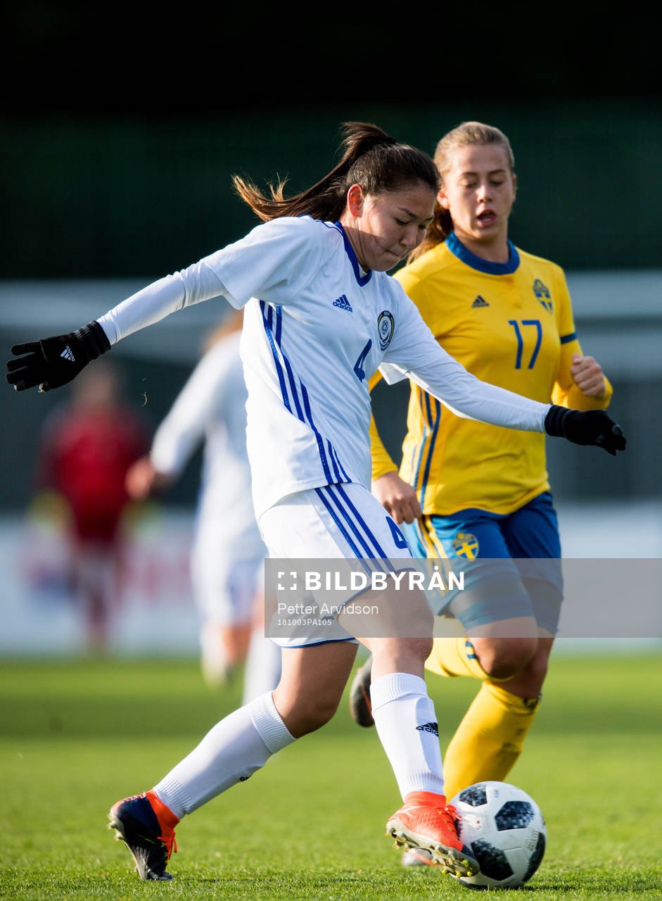 Kazakstans Aisha Sadykova och Sveriges Cornelia Kapocs