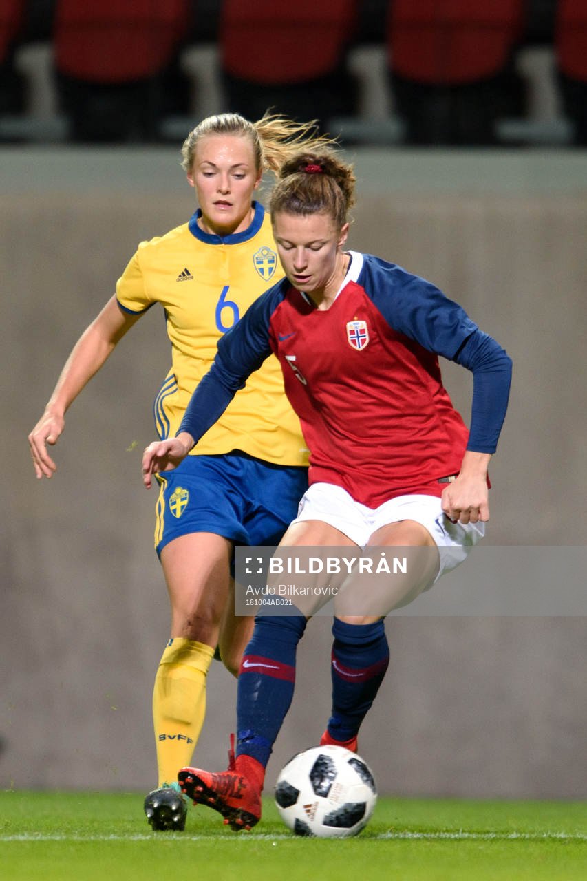 Sveriges Magdalena Eriksson och Norges Synne Skinnes Hansen