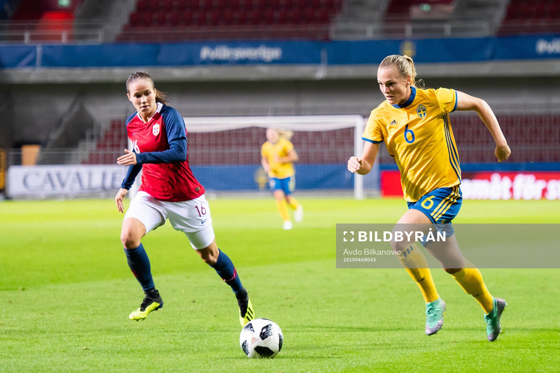 Sveriges Magdalena Eriksson och Norges Guro Reiten
