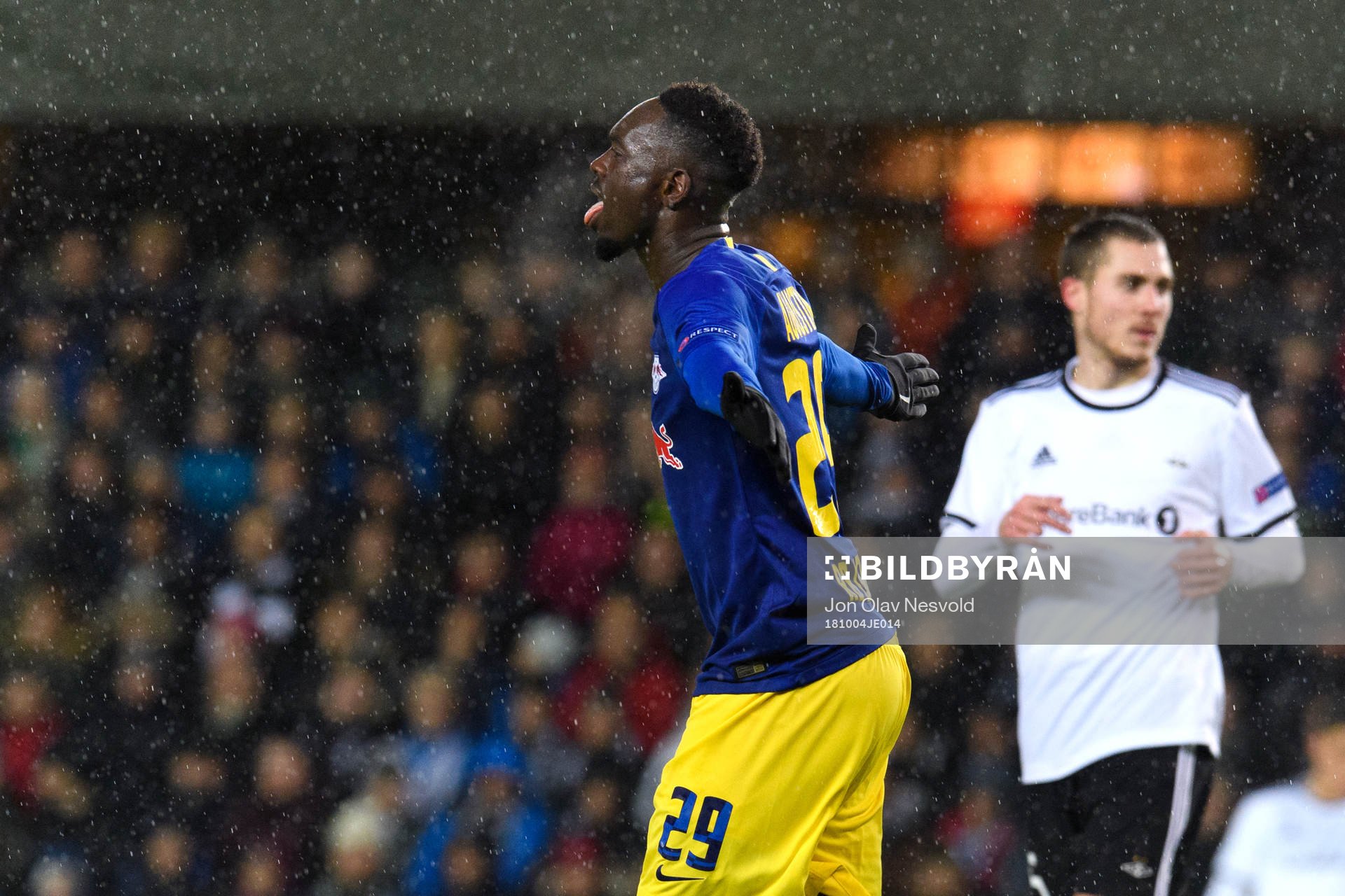 Jean-Kevin Augustin of RB Leipzig celebrates
