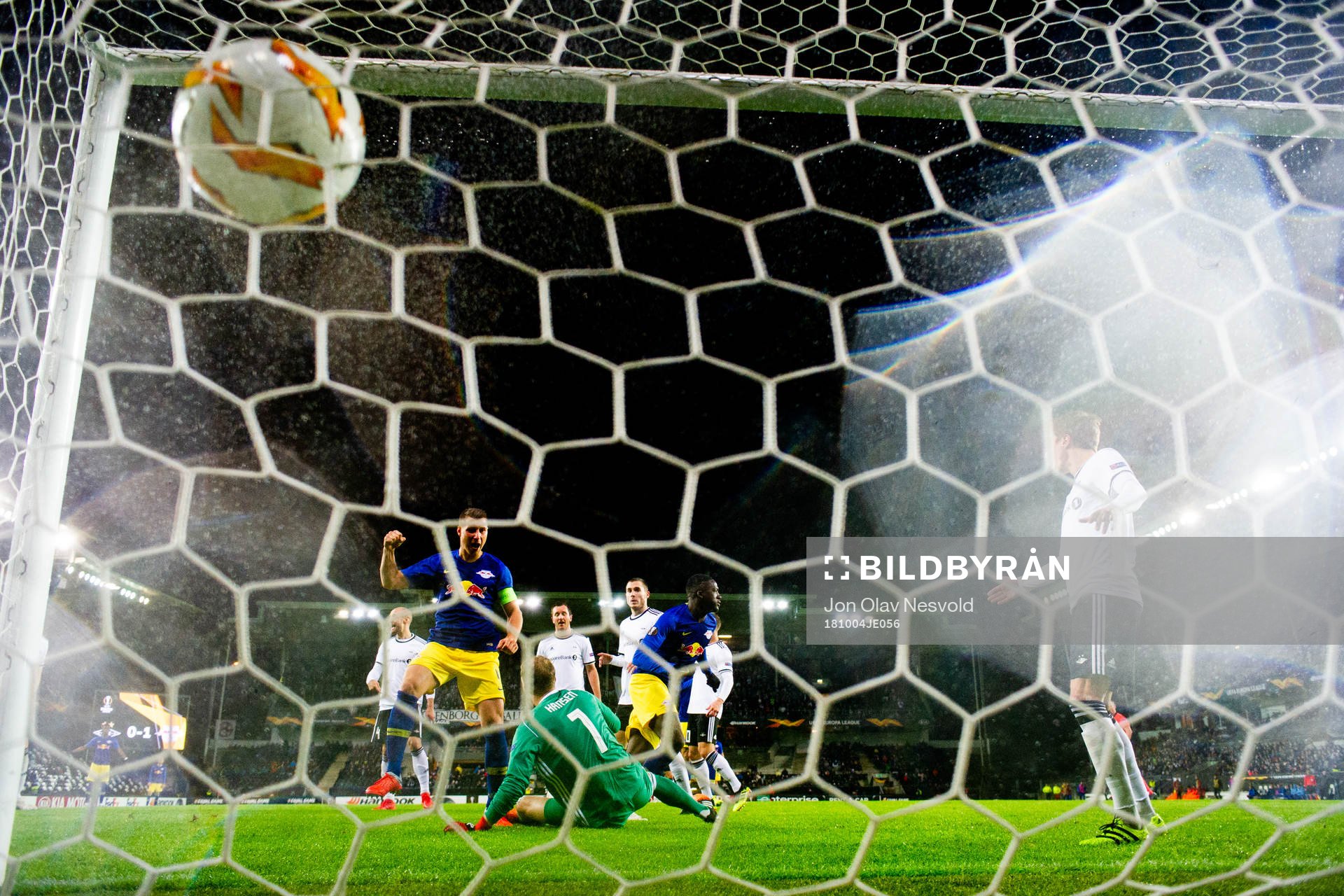 Willi Orban of RB Leipzig celebrates the 0-2 goal during the Europa League match between Rosenborg and RB Leipzig on October 4, 2018 in Trondheim.