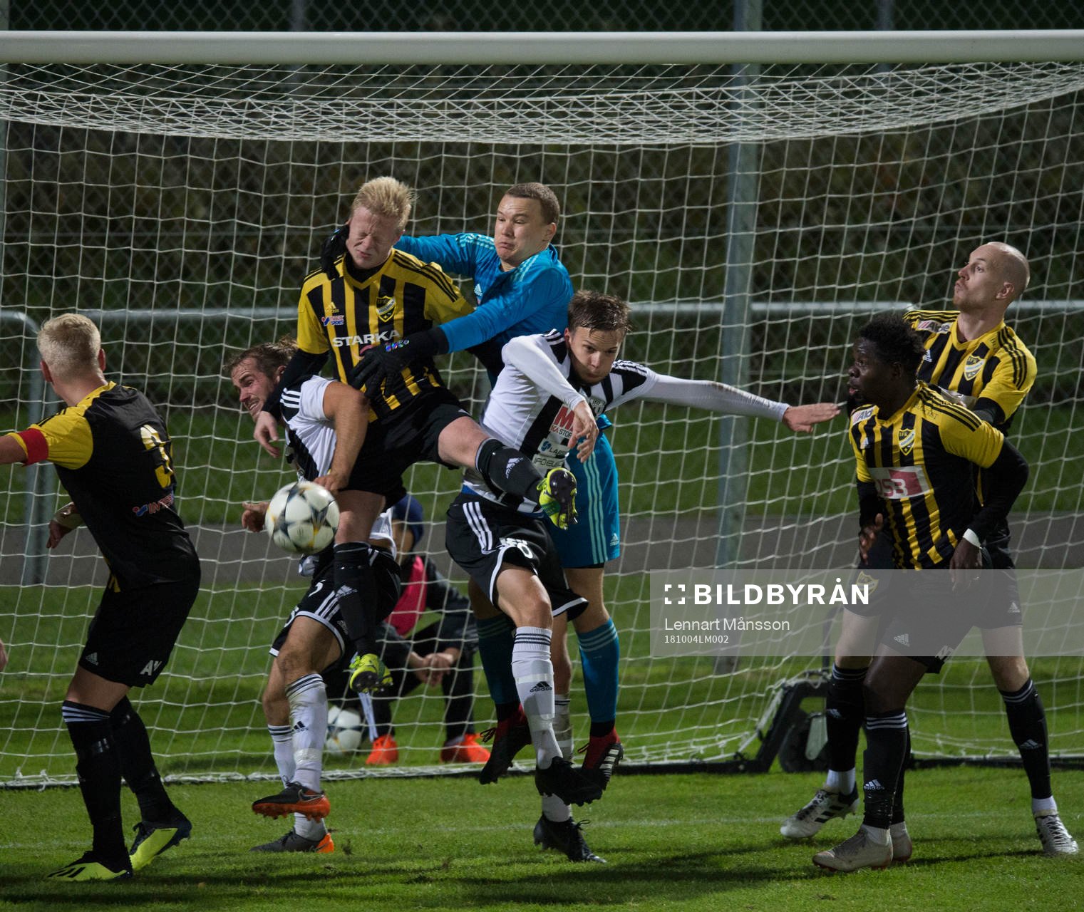 i matchen i division 2 mellan IFK Hässleholm och Ifö