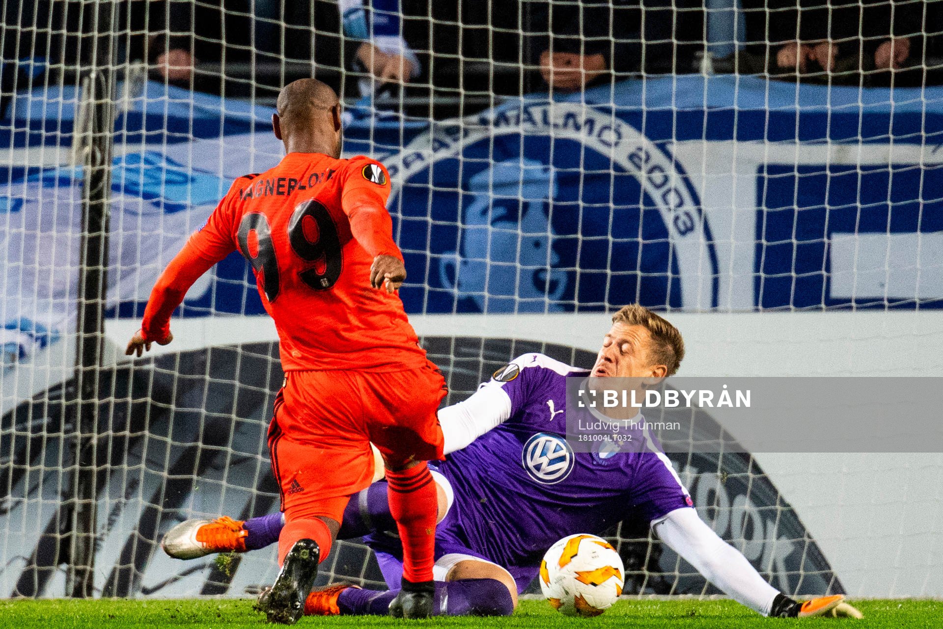 Vagner Silva De Souza Love of Besiktas and goalkeeper Johan