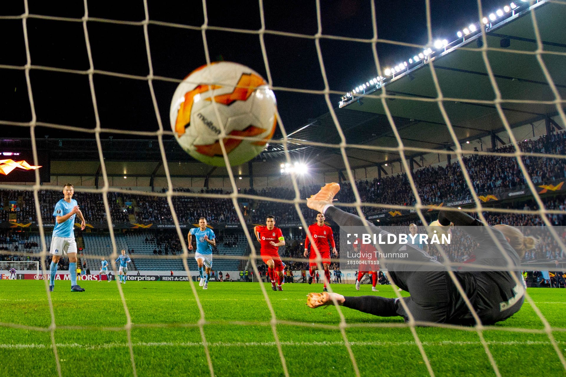 Markus Rosenberg of Malmö FF scores 2-0
