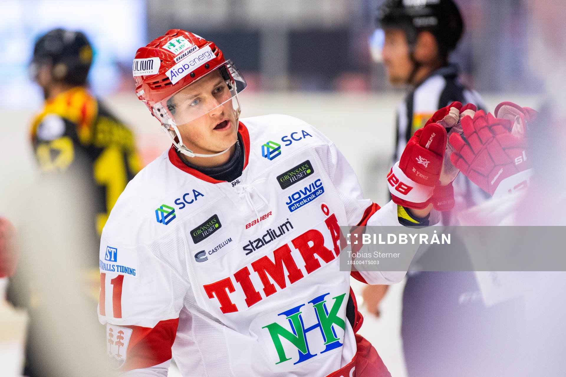 Timrås Henrik Törnqvist jublar