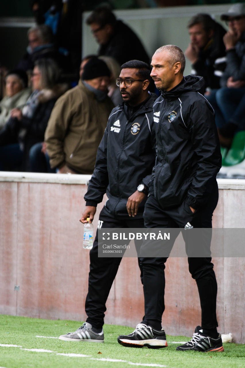 Ängelholms tränare Alexander Tengryd och Henrik Larsson