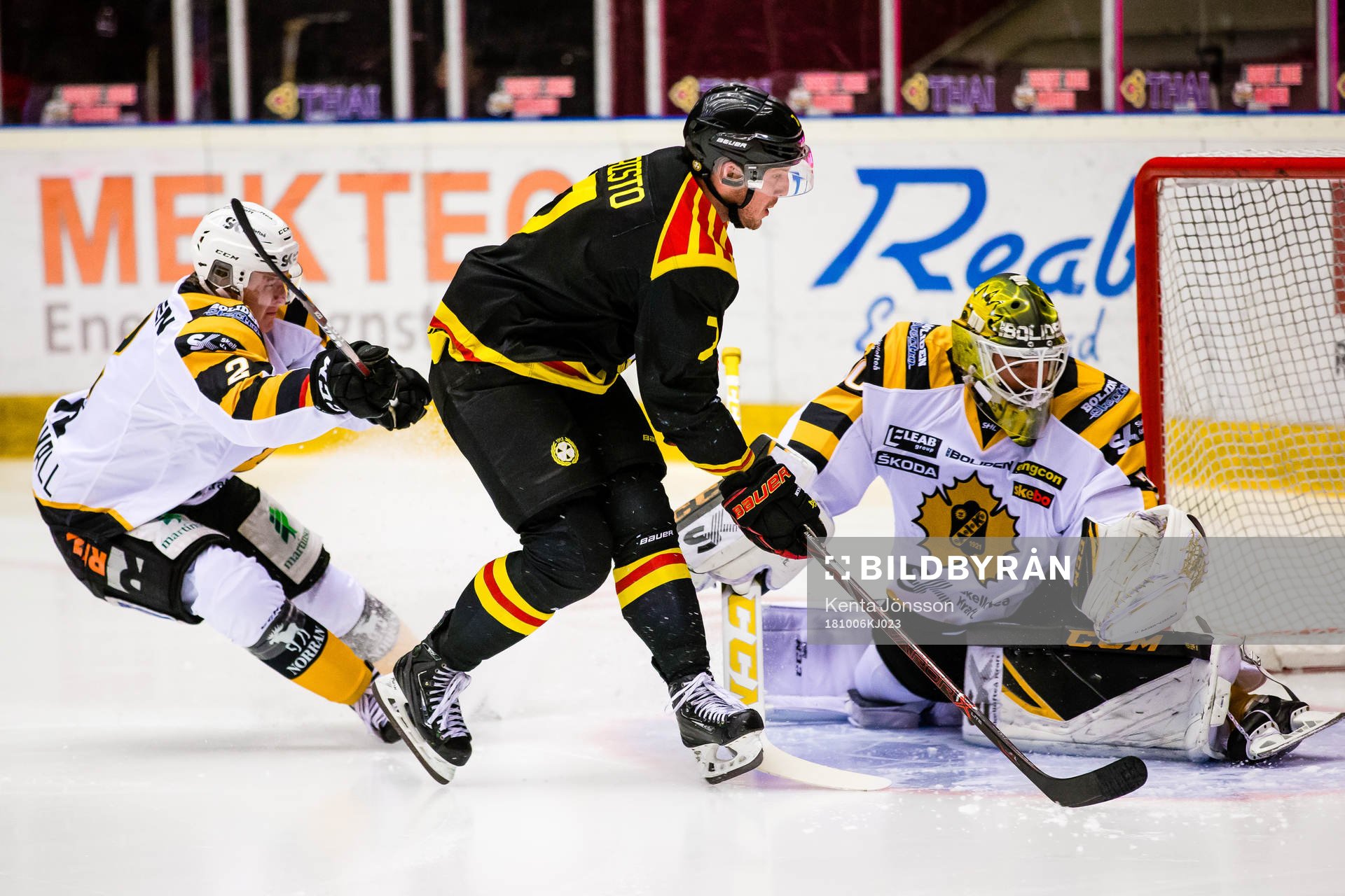 Brynäs Daniel Kristo med en målchans framför