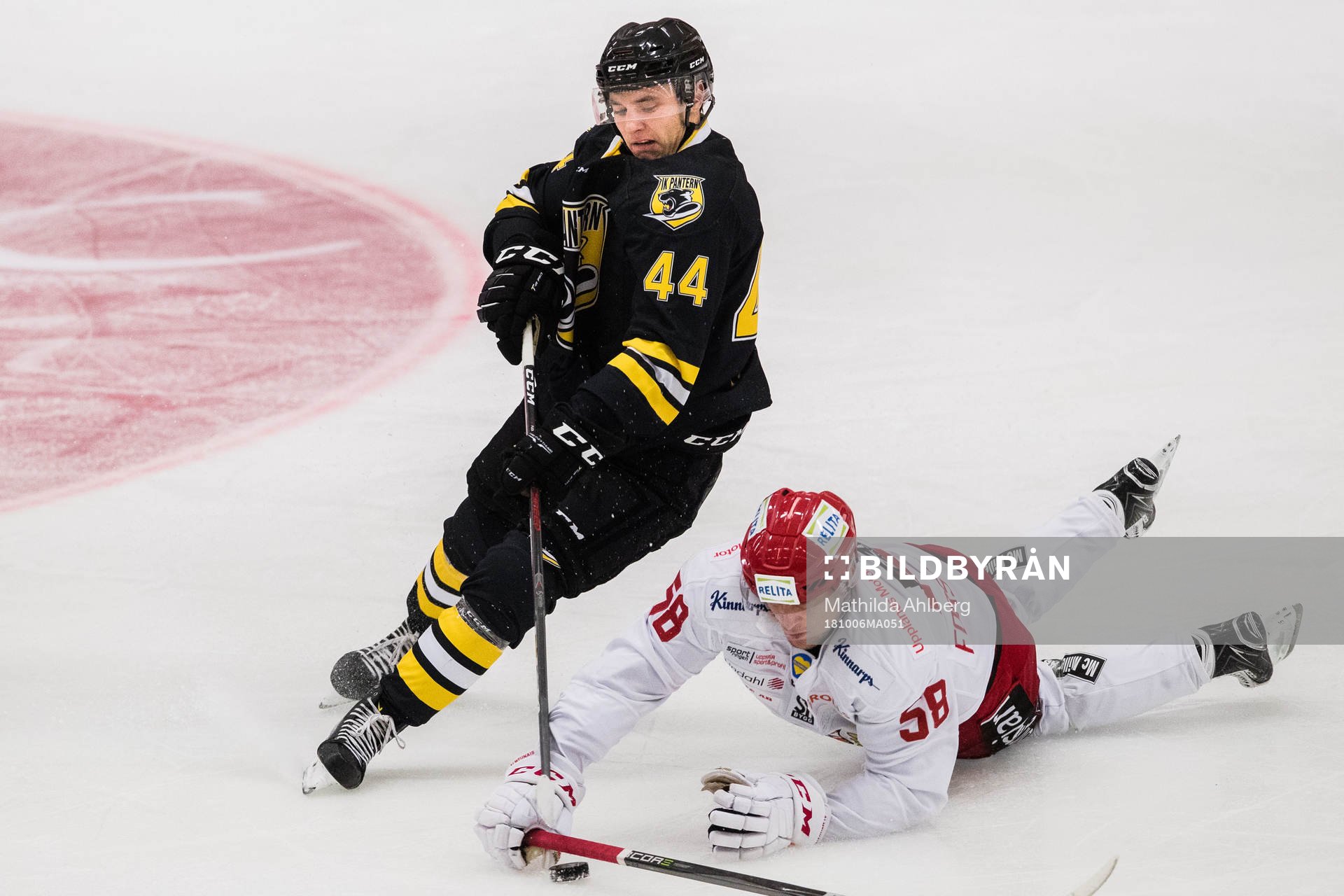 Panterns Erik Nyström och Almtunas Fredrik Forsberg