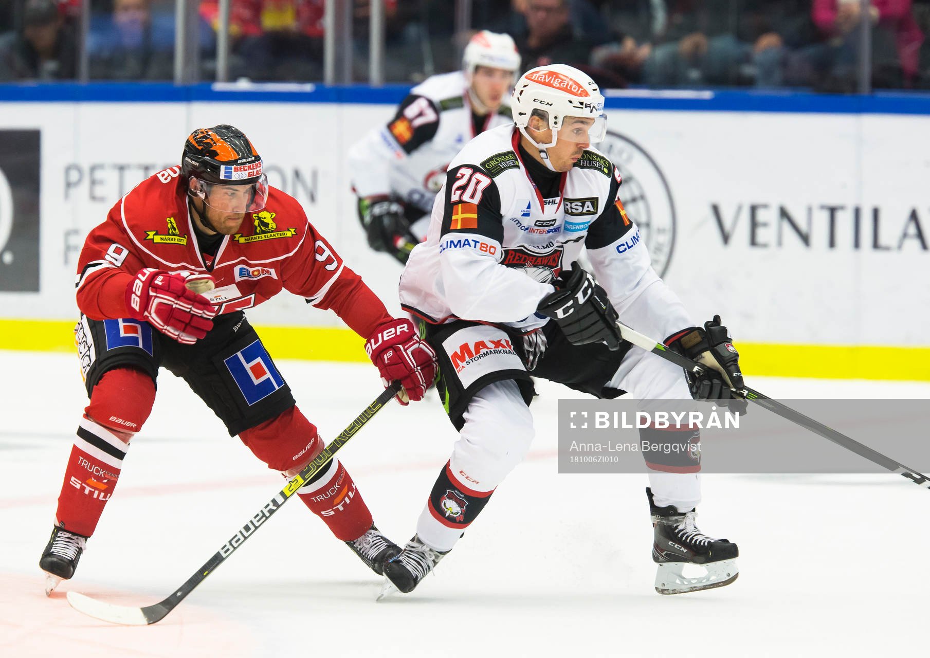 Örebros Tylor Spink och Malmö Redhawks Henrik Hetta