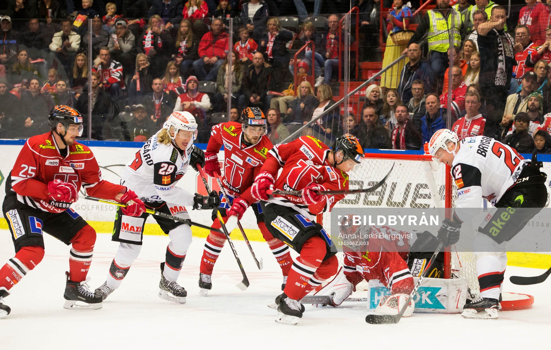 Malmö Redhawks Marcus Sylvegård och Lars Bryggman mot