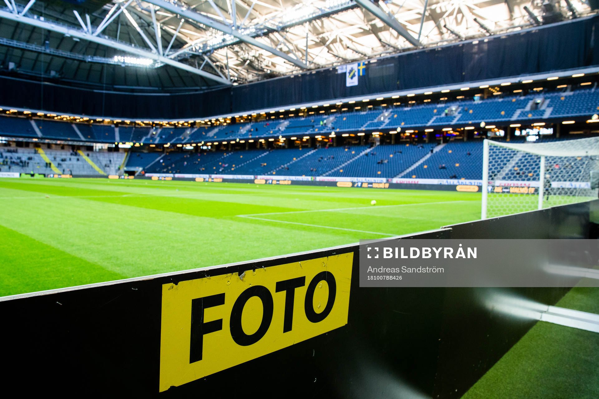 Skylt med texten