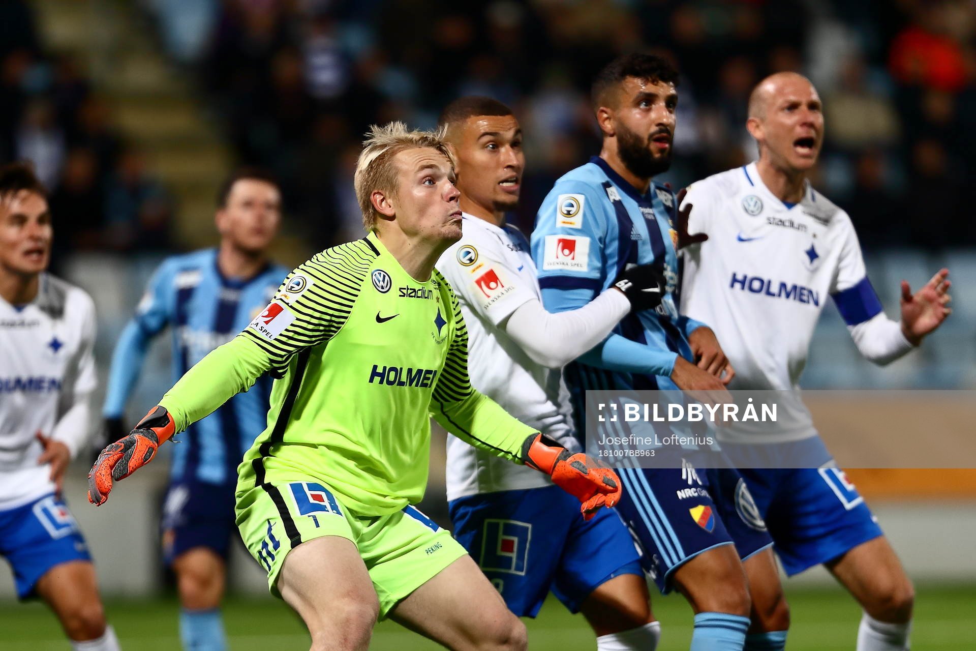 Norrköpings målvakt Isak Pettersson, Jordan Larsson och
