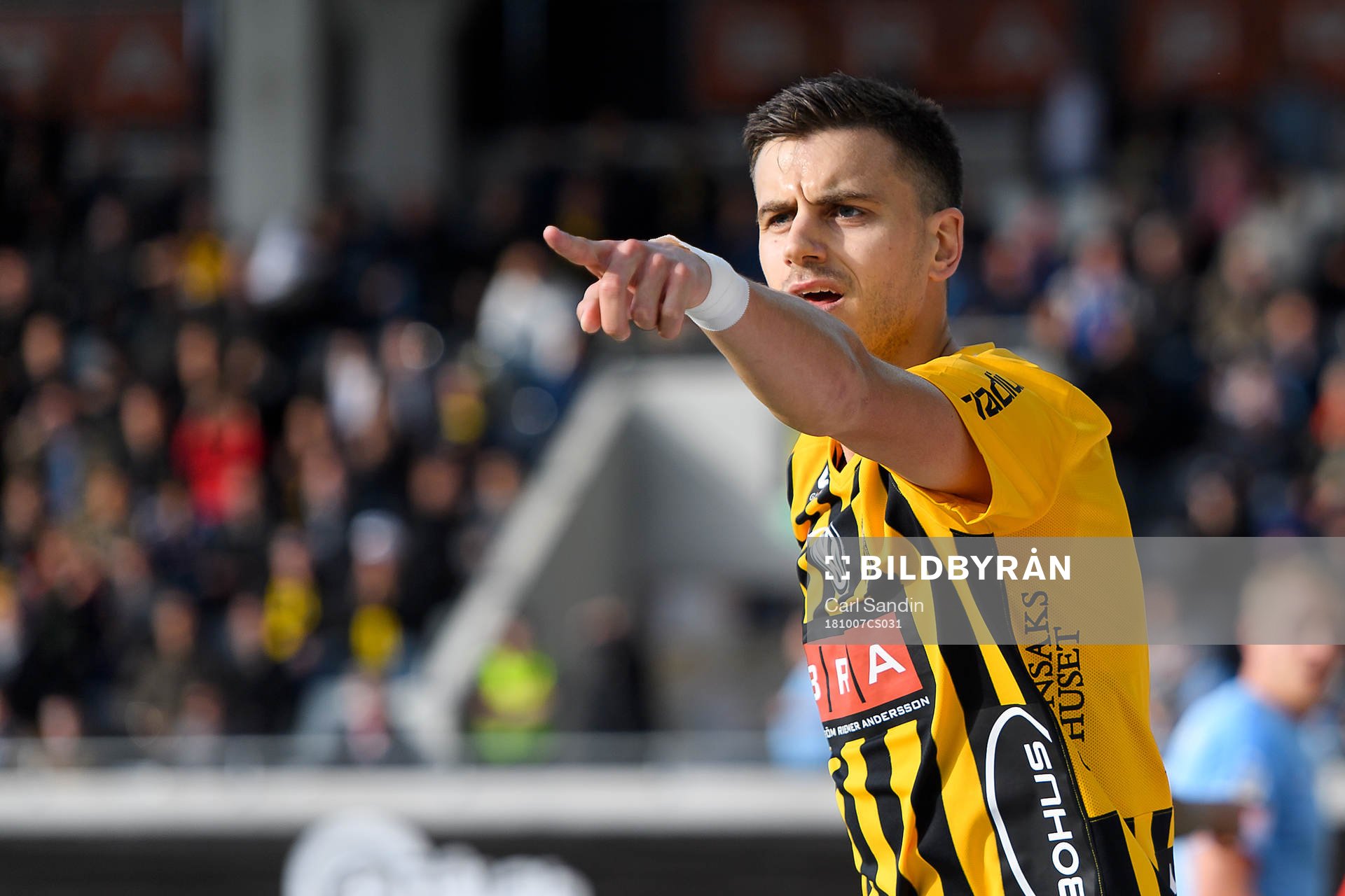 Häckens Alexander Jeremejeff reagerar