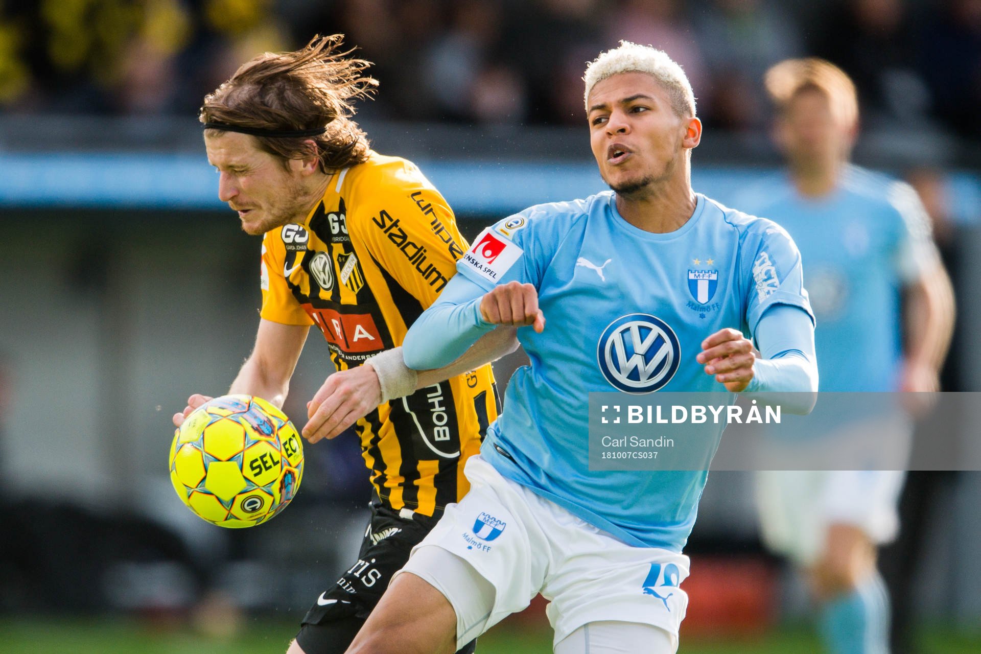 Häckens Erik Friberg och Malmö FFs Romain Gall