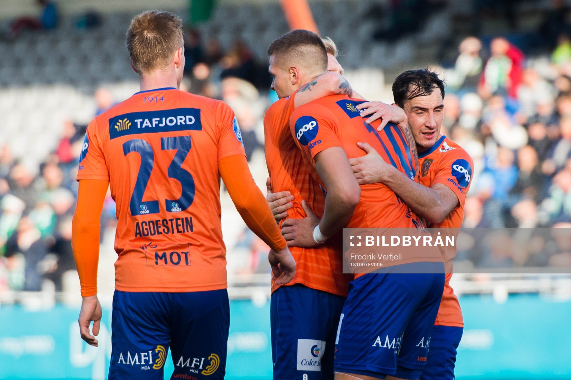Hólmbert Fridjónsson of Aalesund celebrates the 1-1 goal