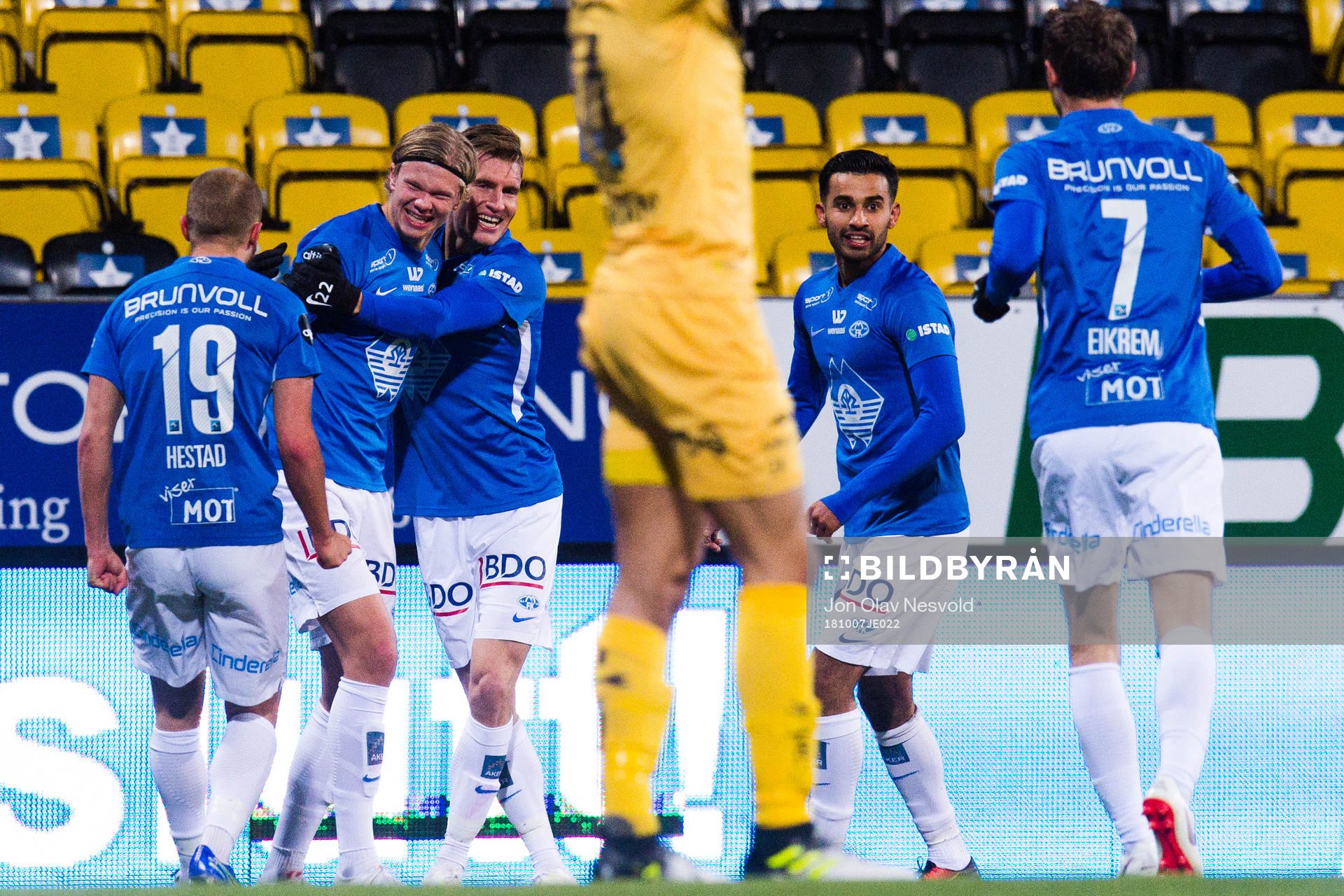 Erling Braut Håland of Molde celebrate the 1-0 goal