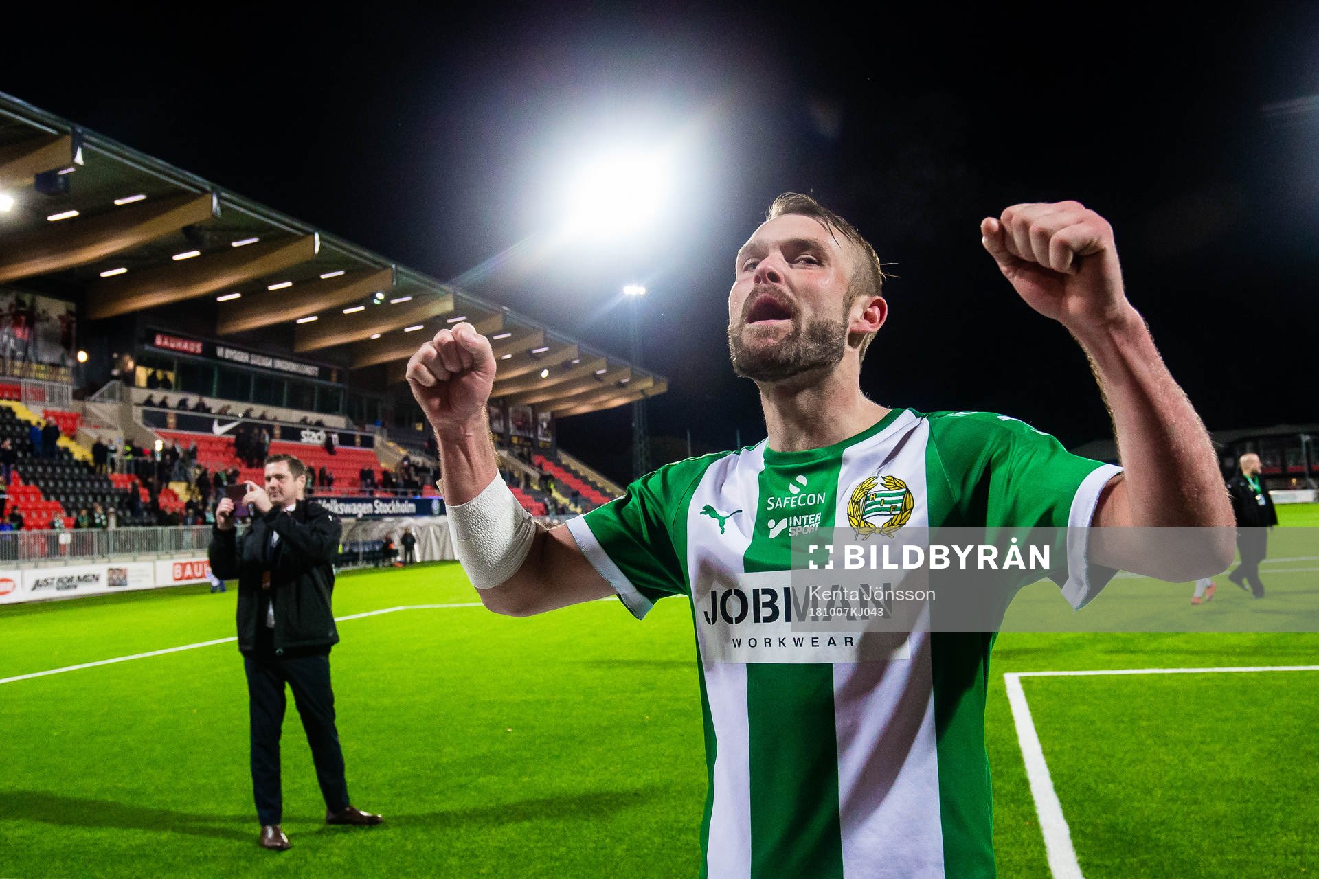 Hammarbys Mads Fenger Nielsen jublar