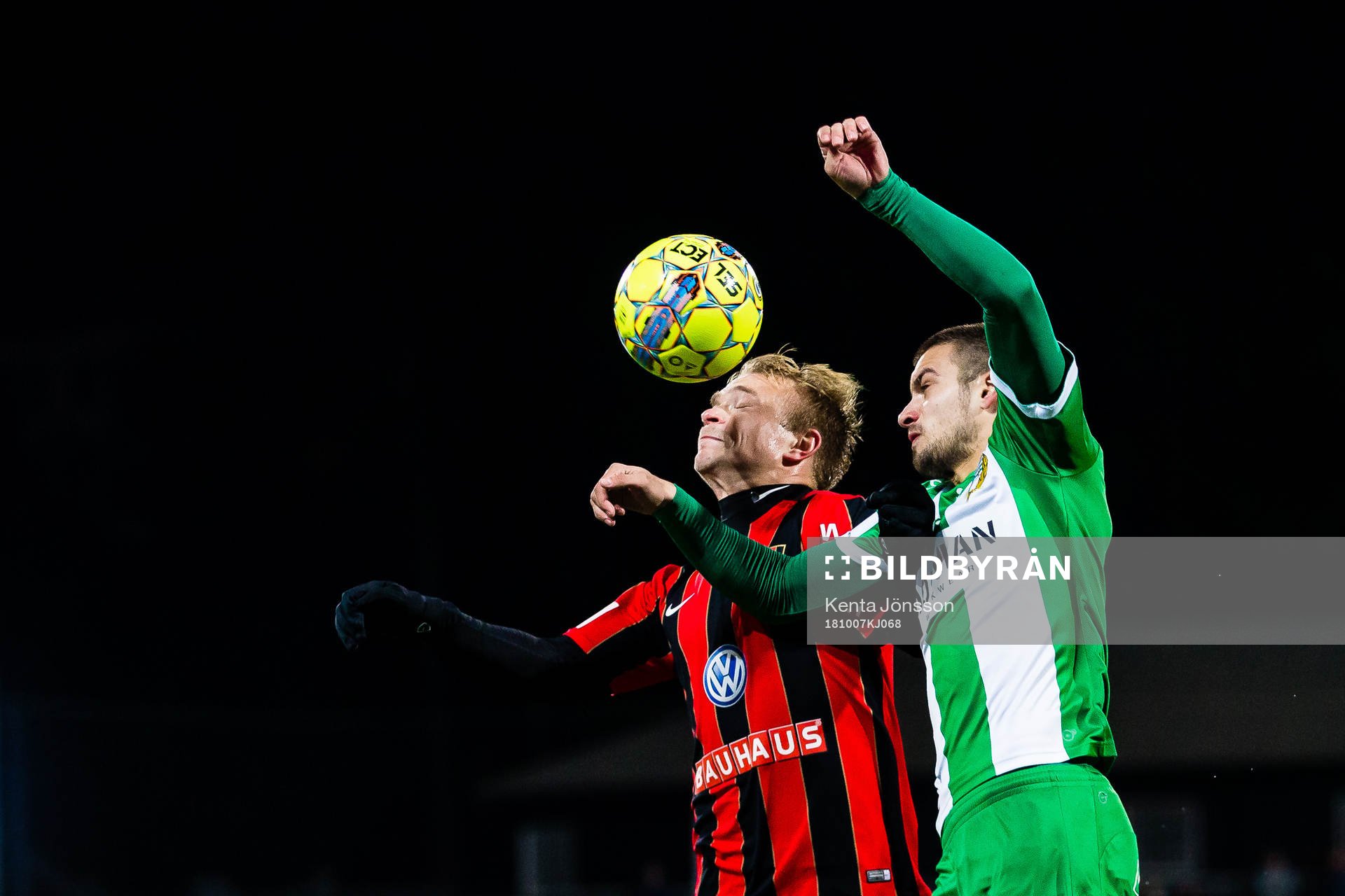 Brommapojkarnas Christopher Brandeborn och Hammarbys