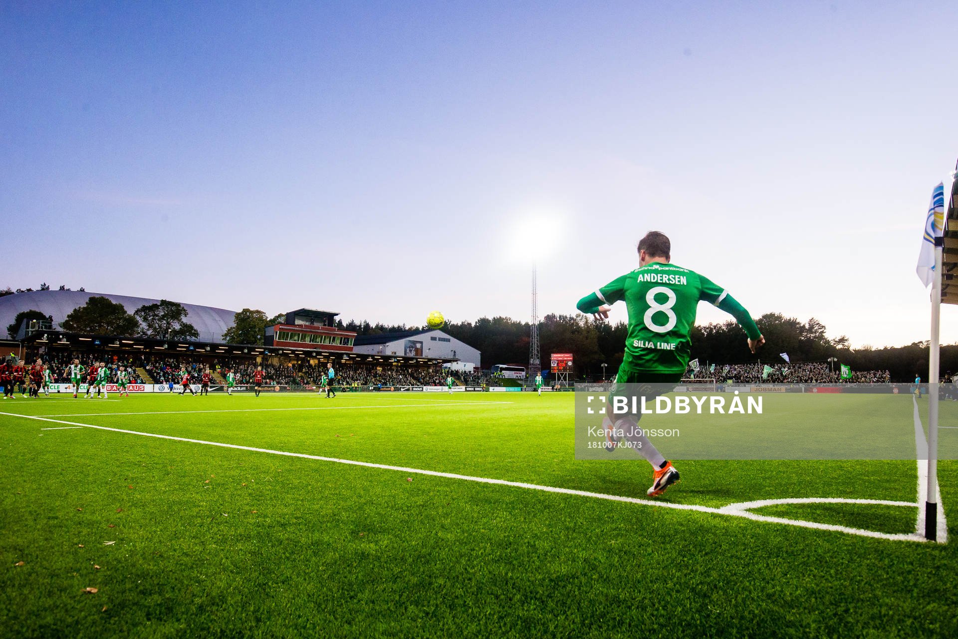 Hammarbys Jeppe Andersen med en hörna